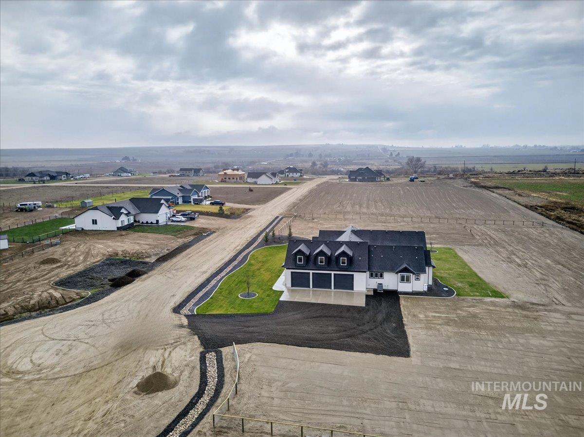 25889 Clydesdale Lane, Parma, Idaho 83660, 4 Bedrooms, 3.5 Bathrooms, Residential For Sale, Price $1,150,000,MLS 98969221