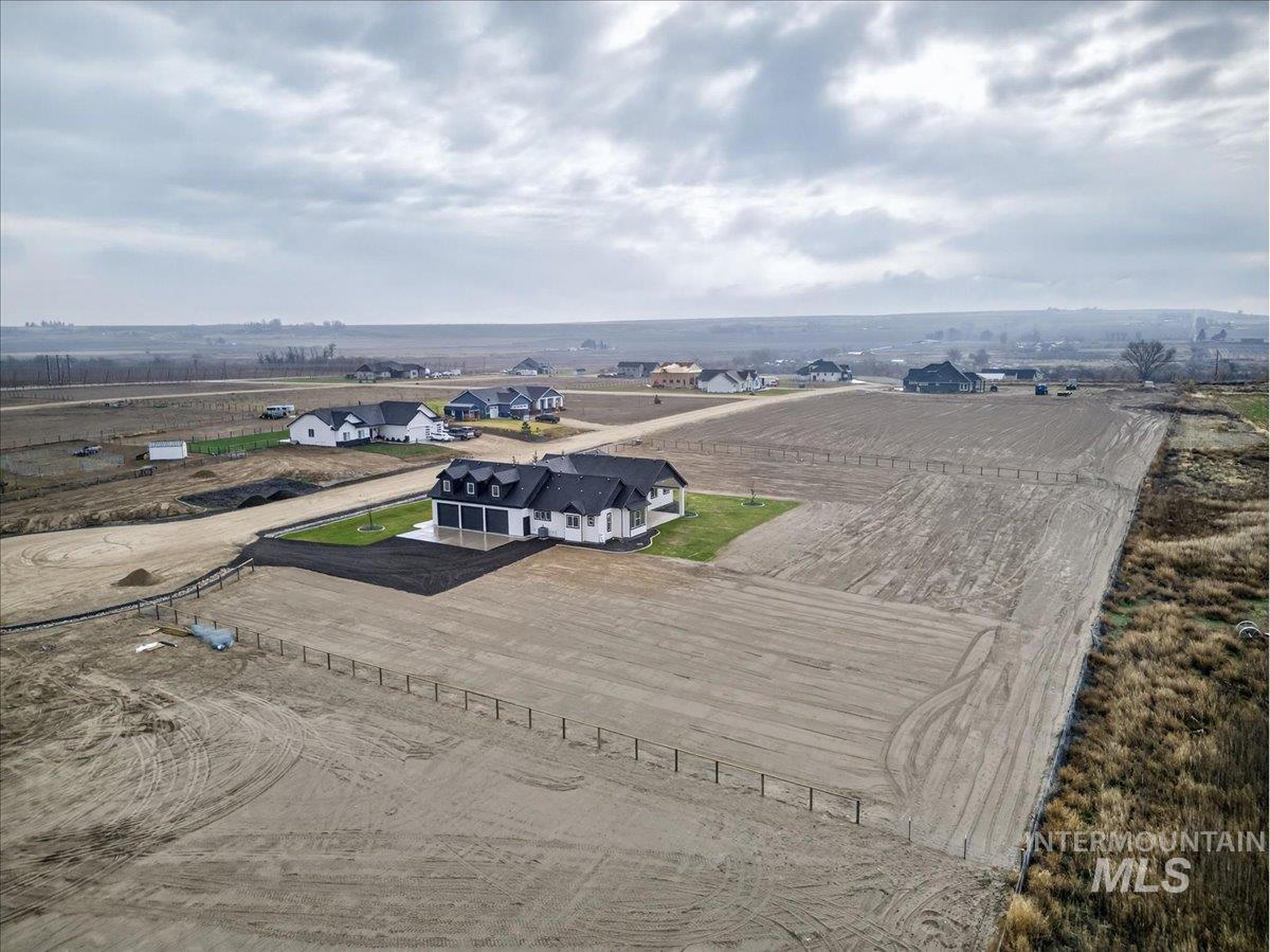 25889 Clydesdale Lane, Parma, Idaho 83660, 4 Bedrooms, 3.5 Bathrooms, Residential For Sale, Price $1,150,000,MLS 98969221