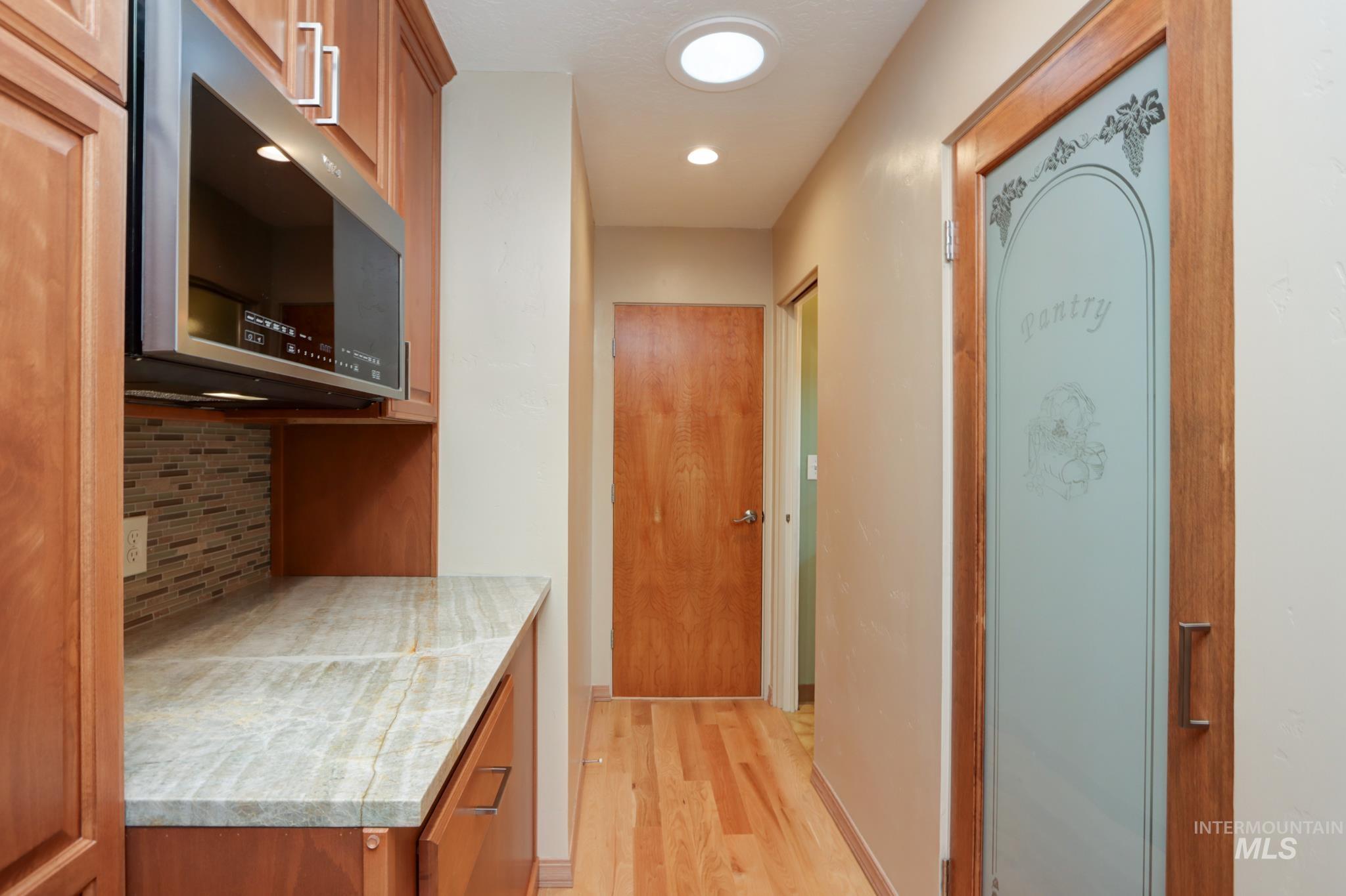 2106 N Cribbens Street, Boise, Idaho 83713, 4 Bedrooms, 3.5 Bathrooms, Residential For Sale, Price $899,000,MLS 98969222