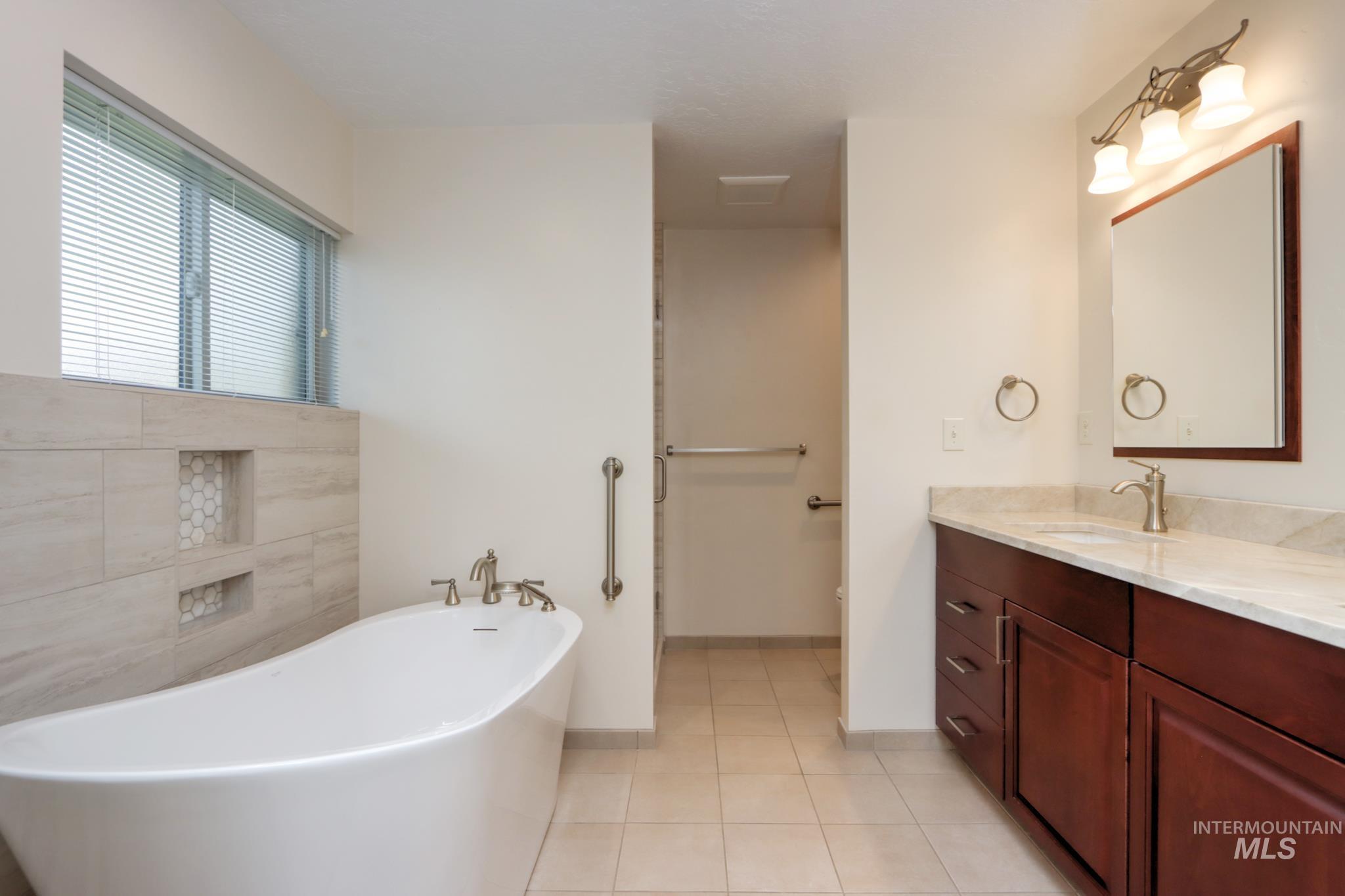 2106 N Cribbens Street, Boise, Idaho 83713, 4 Bedrooms, 3.5 Bathrooms, Residential For Sale, Price $899,000,MLS 98969222