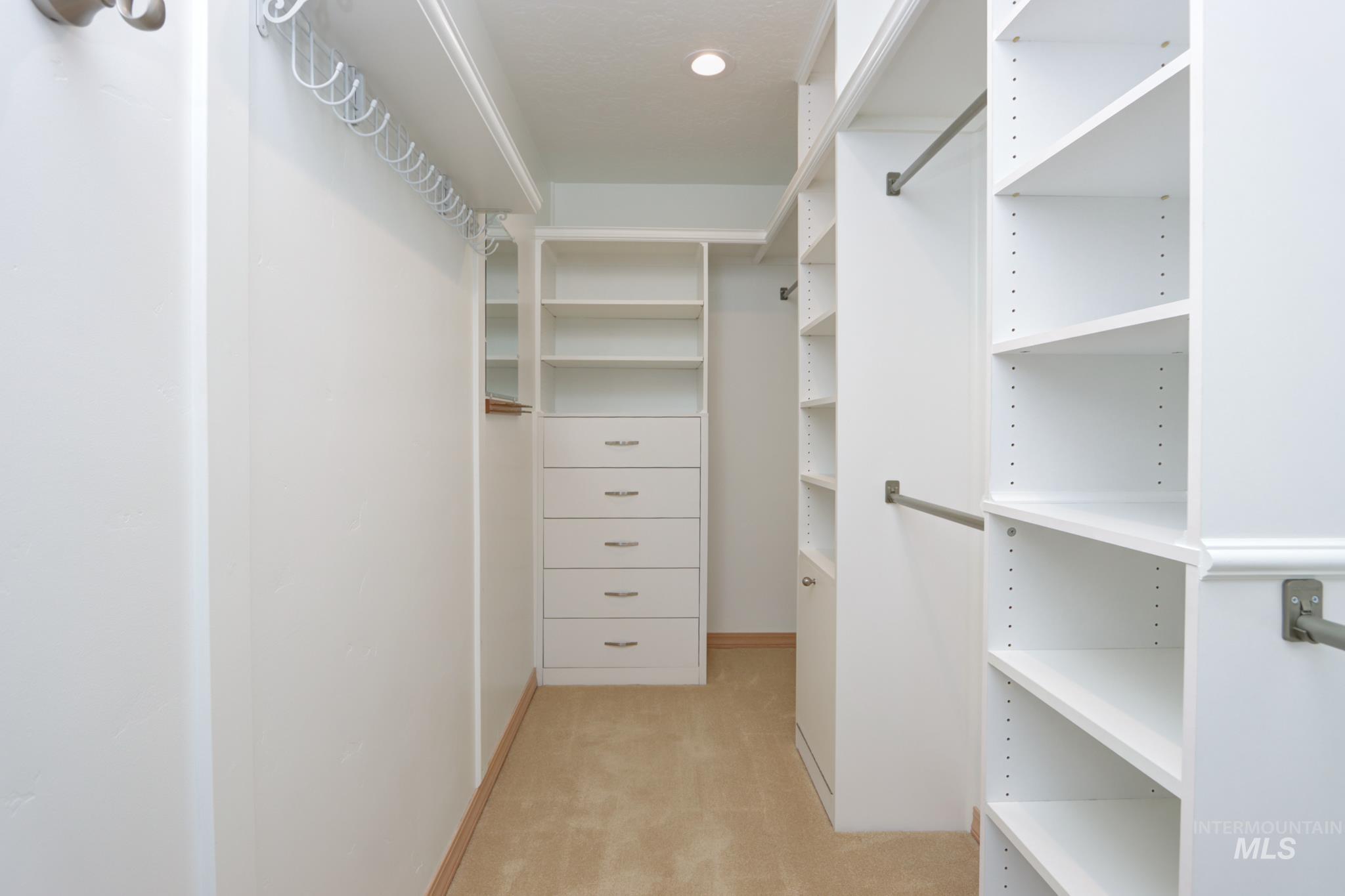 2106 N Cribbens Street, Boise, Idaho 83713, 4 Bedrooms, 3.5 Bathrooms, Residential For Sale, Price $899,000,MLS 98969222