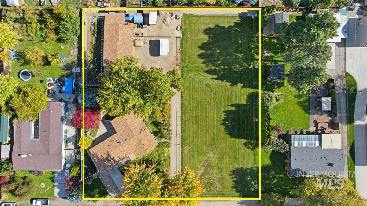 2106 N Cribbens Street, Boise, Idaho 83713, 4 Bedrooms, 3.5 Bathrooms, Residential For Sale, Price $899,000,MLS 98969222