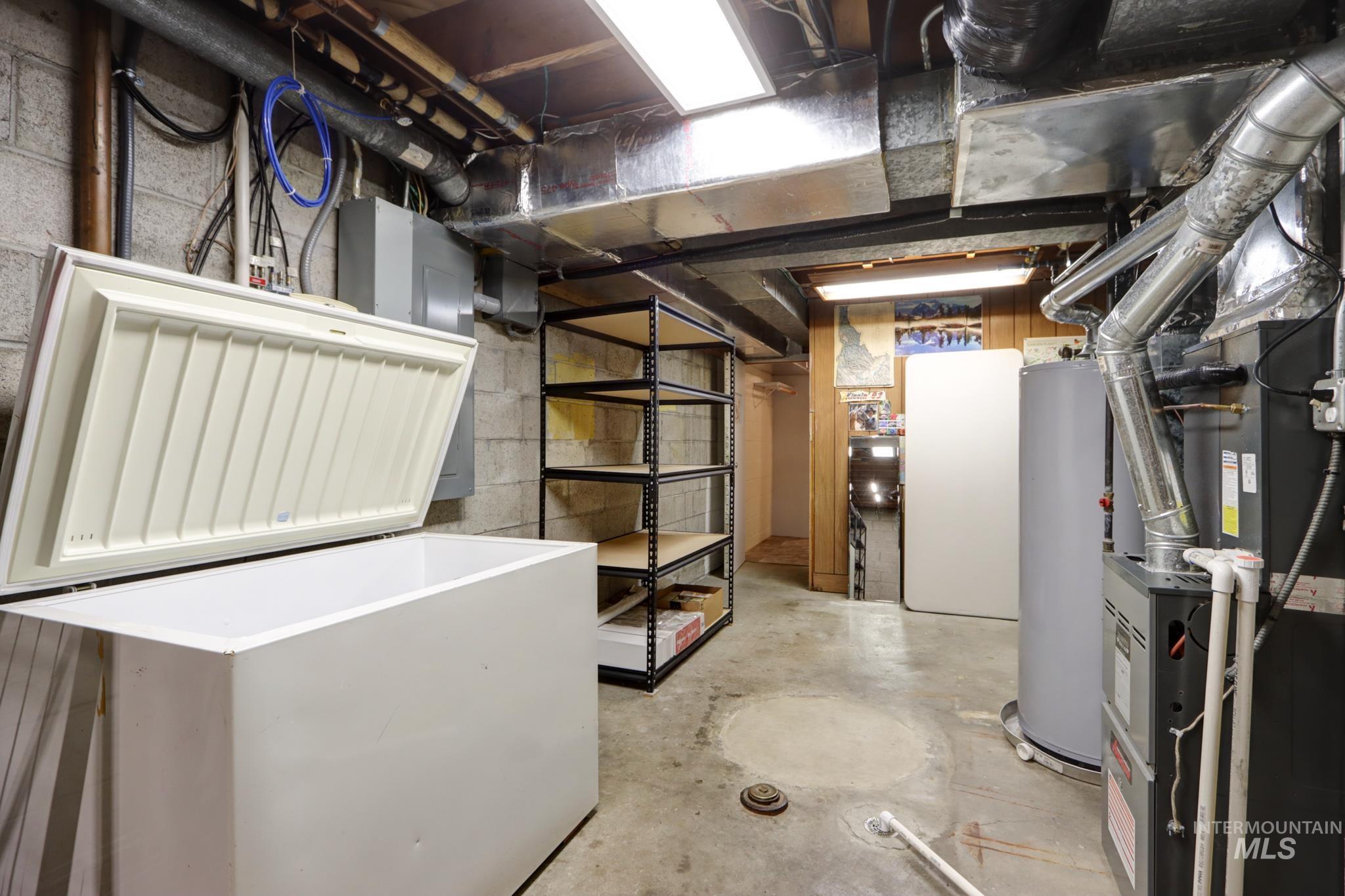 2106 N Cribbens Street, Boise, Idaho 83713, 4 Bedrooms, 3.5 Bathrooms, Residential For Sale, Price $899,000,MLS 98969222