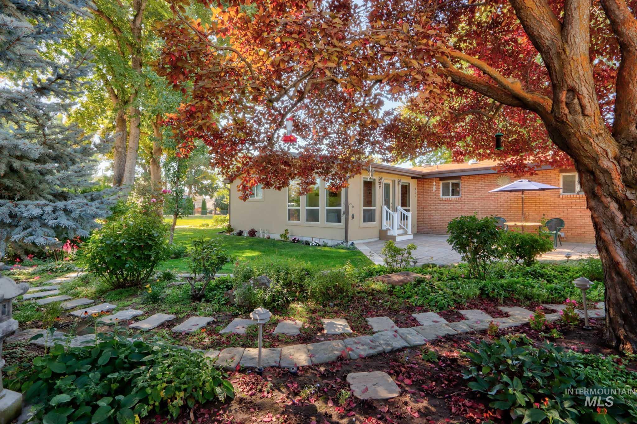 2106 N Cribbens Street, Boise, Idaho 83713, 4 Bedrooms, 3.5 Bathrooms, Residential For Sale, Price $899,000,MLS 98969222