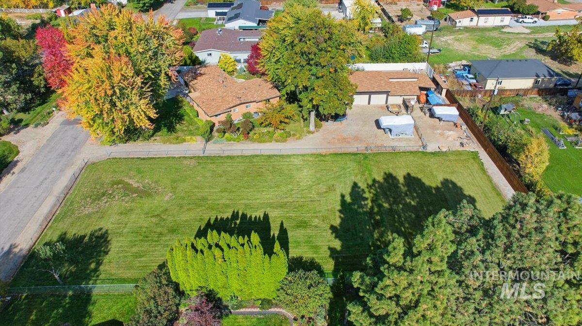 2106 N Cribbens Street, Boise, Idaho 83713, 4 Bedrooms, 3.5 Bathrooms, Residential For Sale, Price $899,000,MLS 98969222