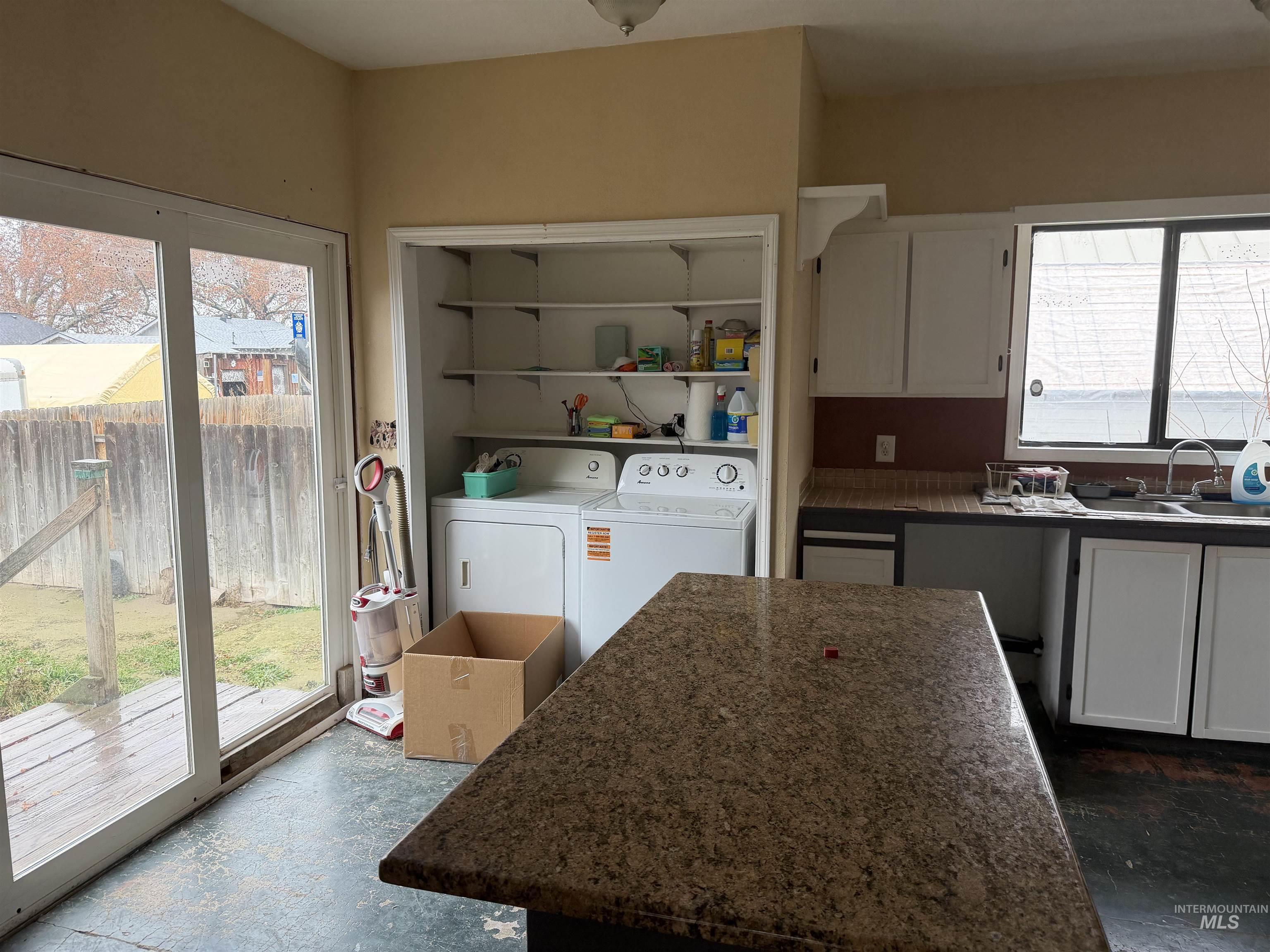 28554 Highway 18, Parma, Idaho 83660, 2 Bedrooms, 1 Bathroom, Residential For Sale, Price $199,900,MLS 98969229