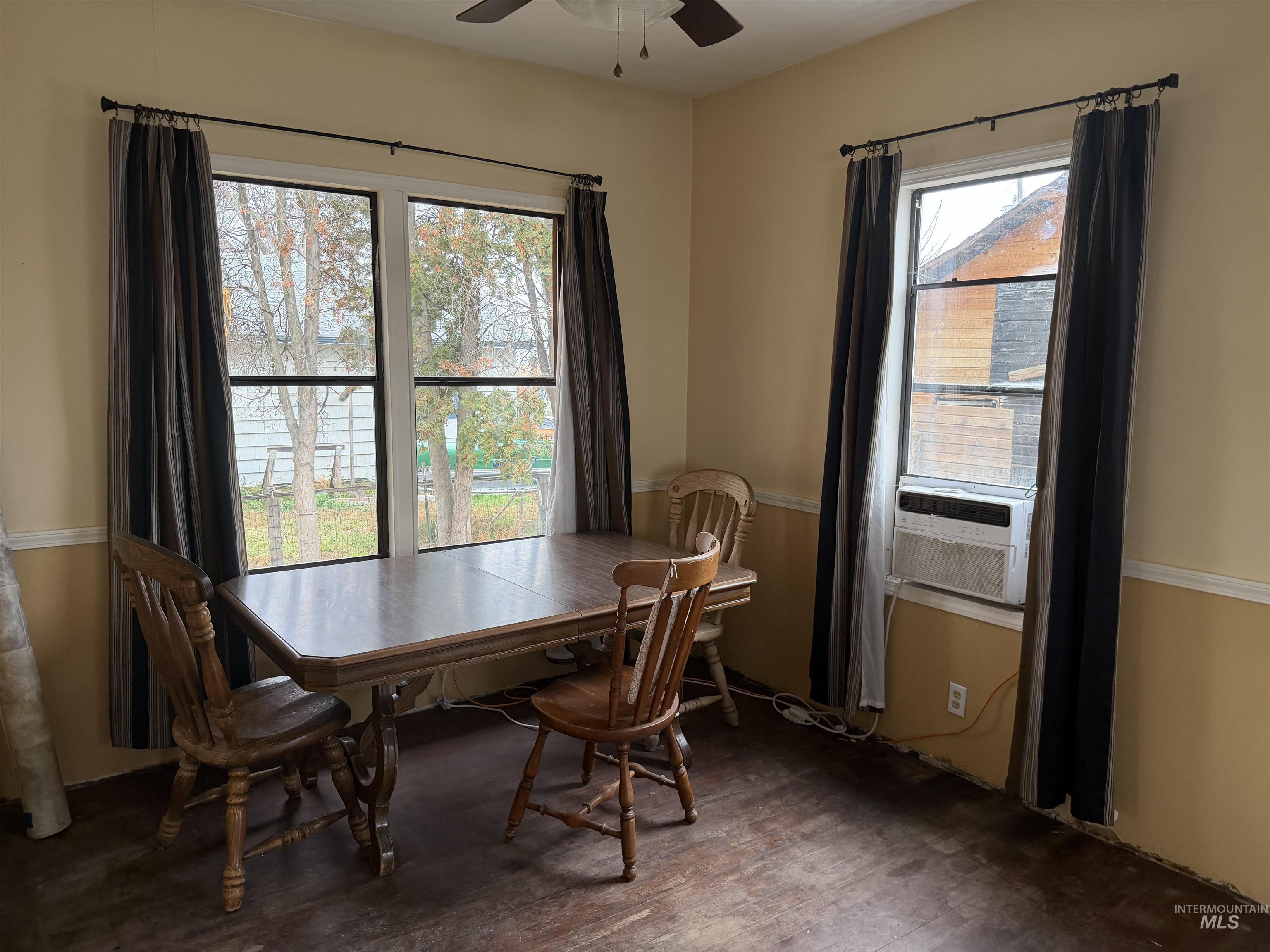 28554 Highway 18, Parma, Idaho 83660, 2 Bedrooms, 1 Bathroom, Residential For Sale, Price $199,900,MLS 98969229