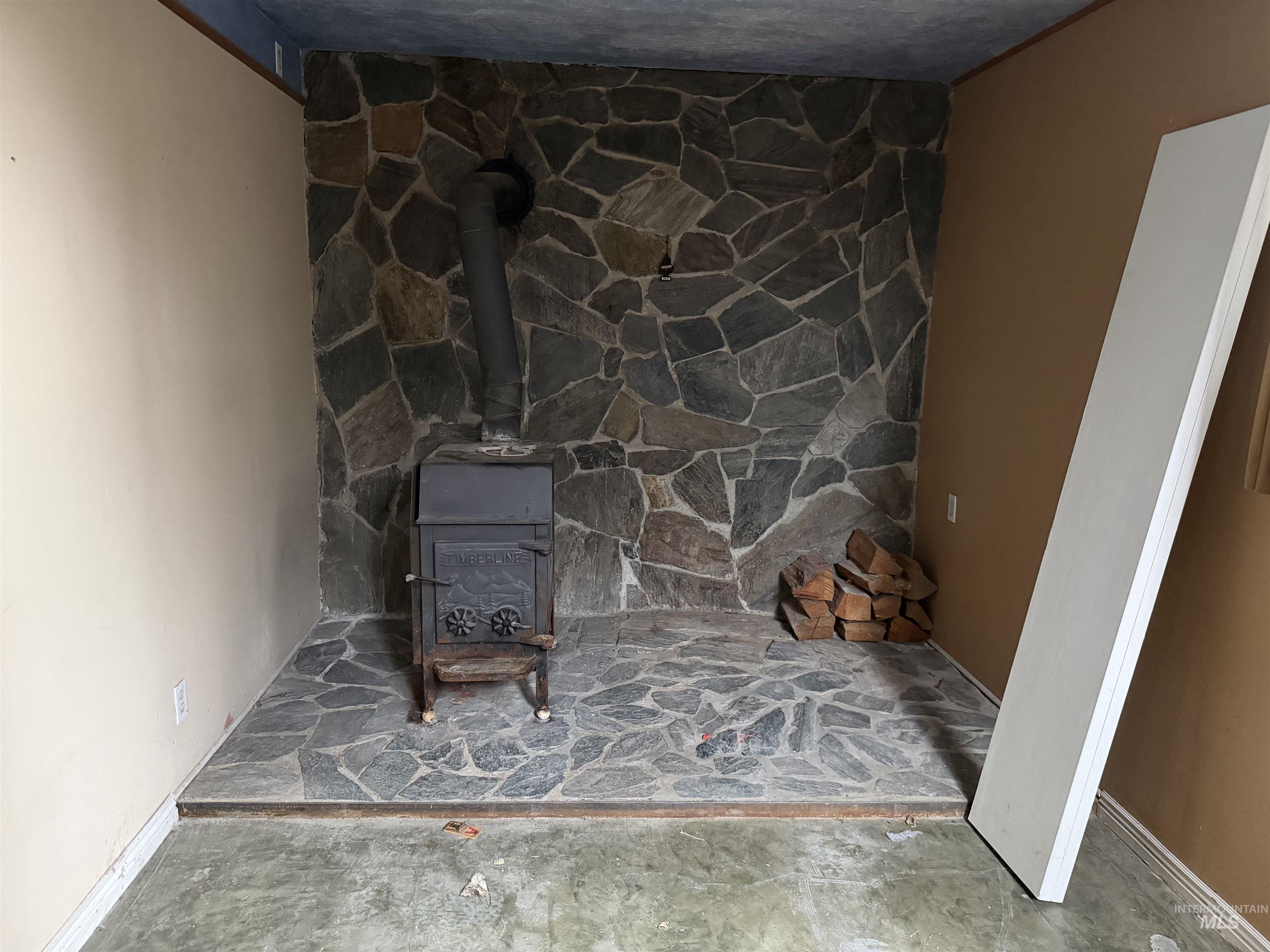 28554 Highway 18, Parma, Idaho 83660, 2 Bedrooms, 1 Bathroom, Residential For Sale, Price $199,900,MLS 98969229