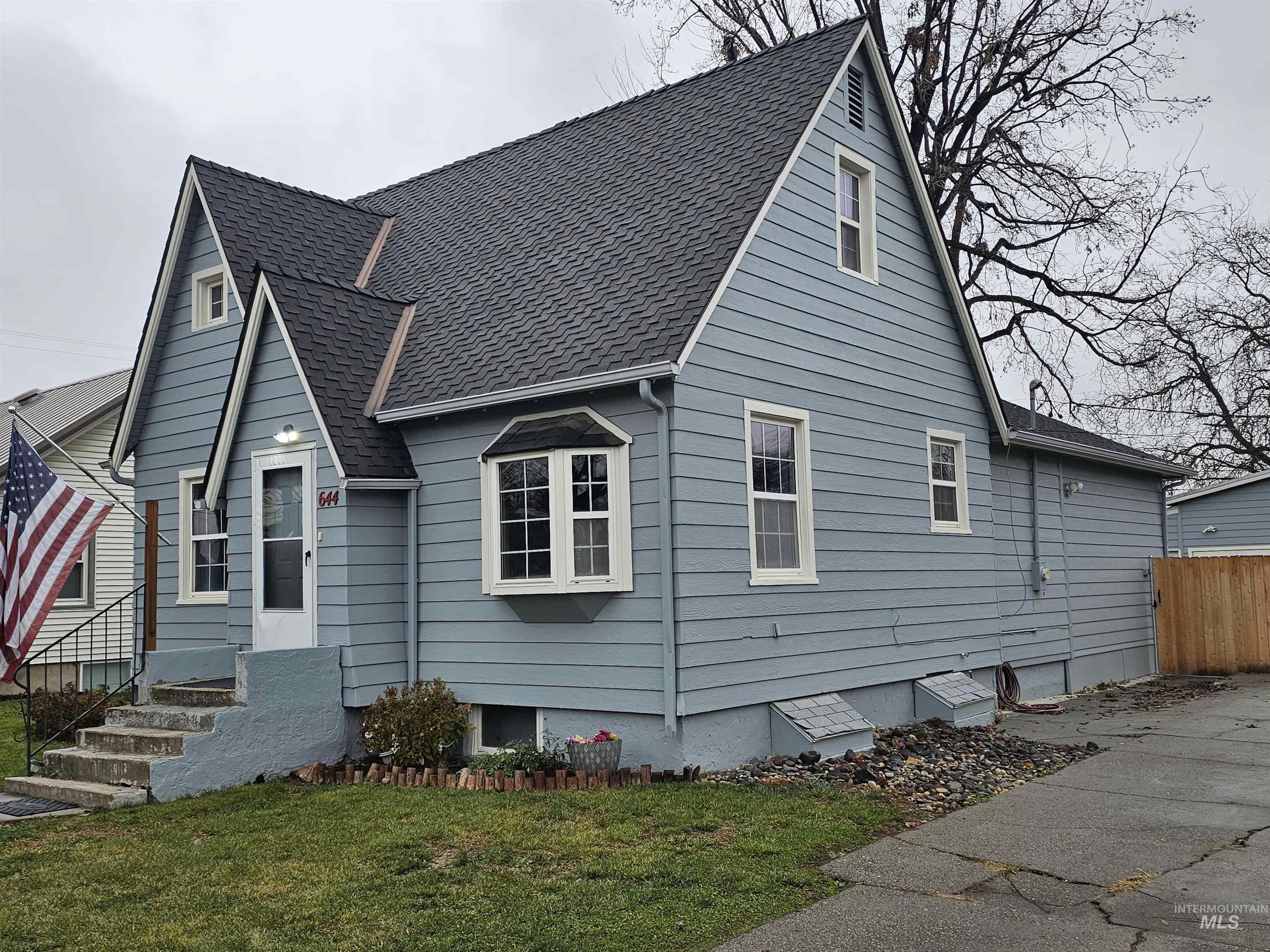 644 N 7th St, Payette, Idaho 83661, 3 Bedrooms, 1.5 Bathrooms, Residential For Sale, Price $295,000,MLS 98969231