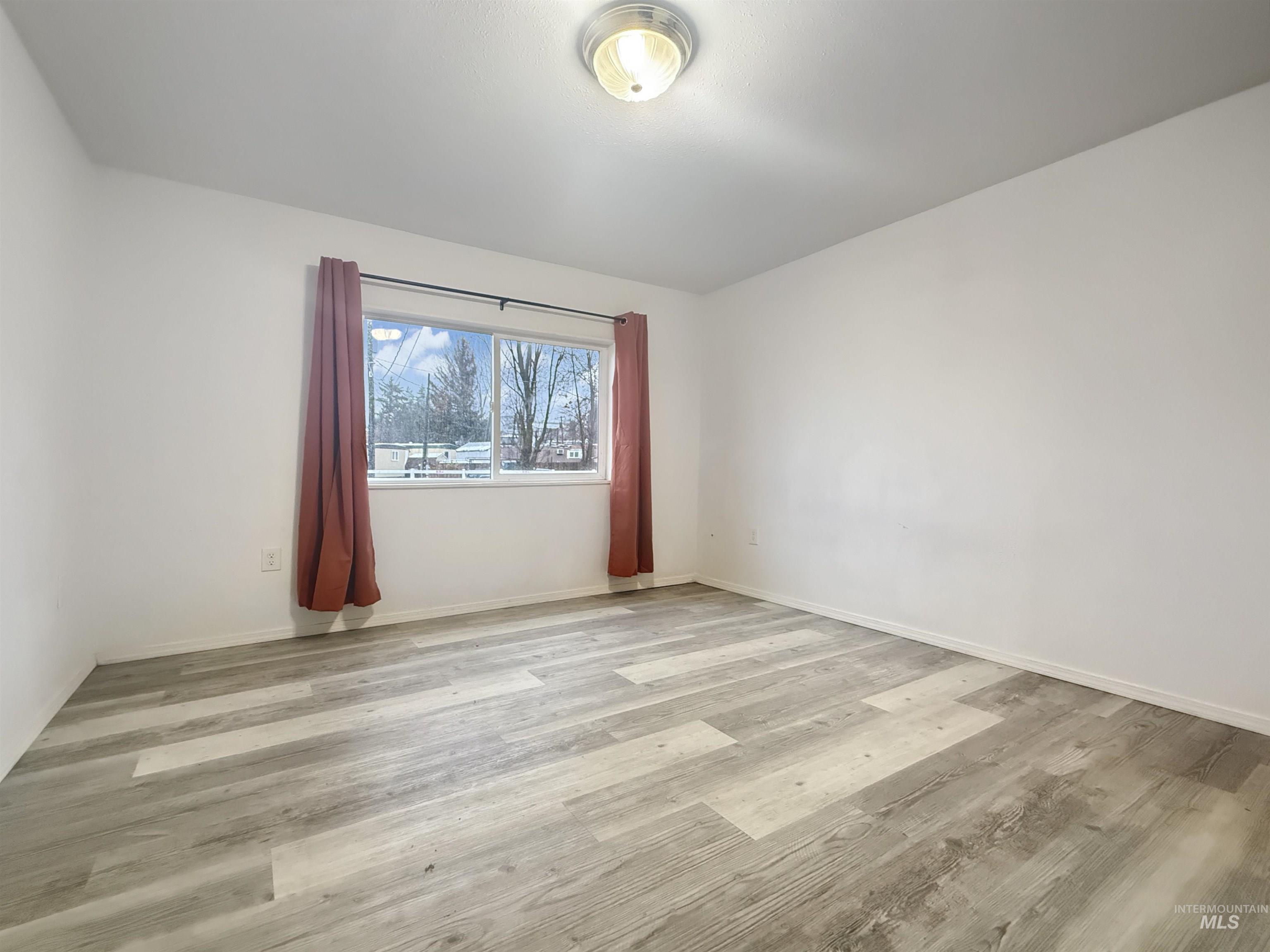 603 W Palouse River Dr. #20R, Moscow, Idaho 83843, 4 Bedrooms, 2 Bathrooms, Residential For Sale, Price $112,000,MLS 98969232