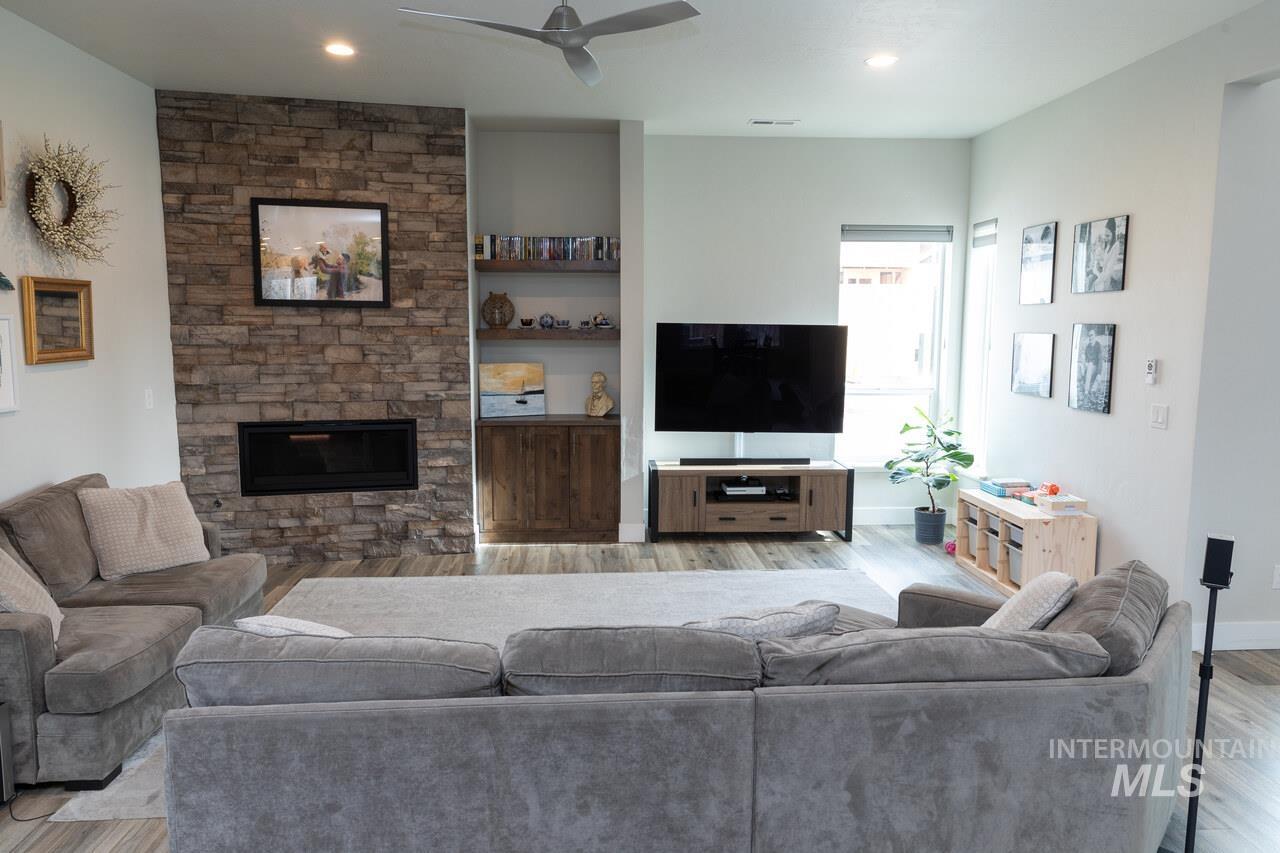 304 E Pennsylvania St., Boise, Idaho 83706, 3 Bedrooms, 2.5 Bathrooms, Residential For Sale, Price $799,000,MLS 98969233