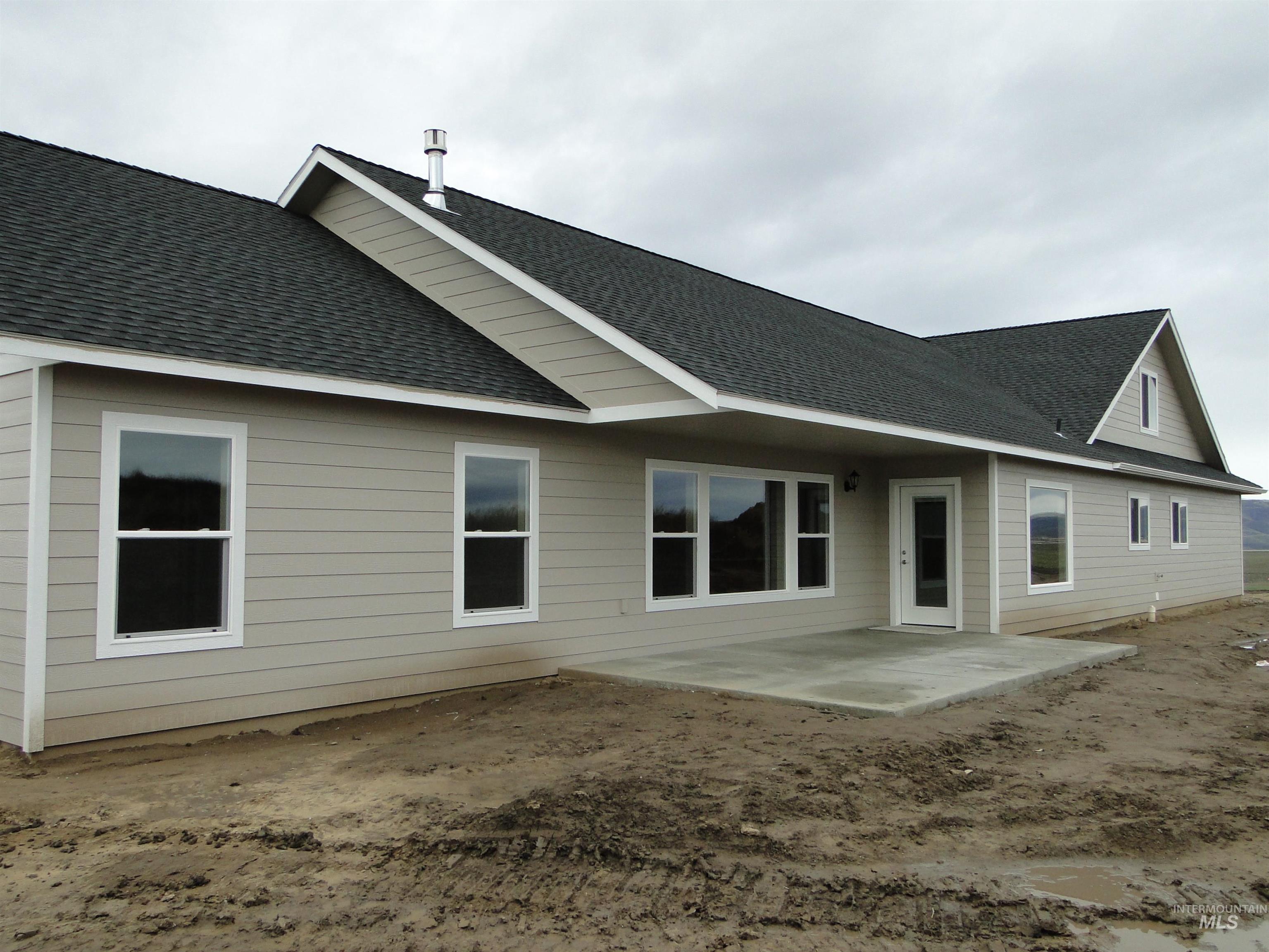 2521 Florence Lane, Clarkston, Washington 99403, 3 Bedrooms, 2 Bathrooms, Residential For Sale, Price $799,900,MLS 98969235