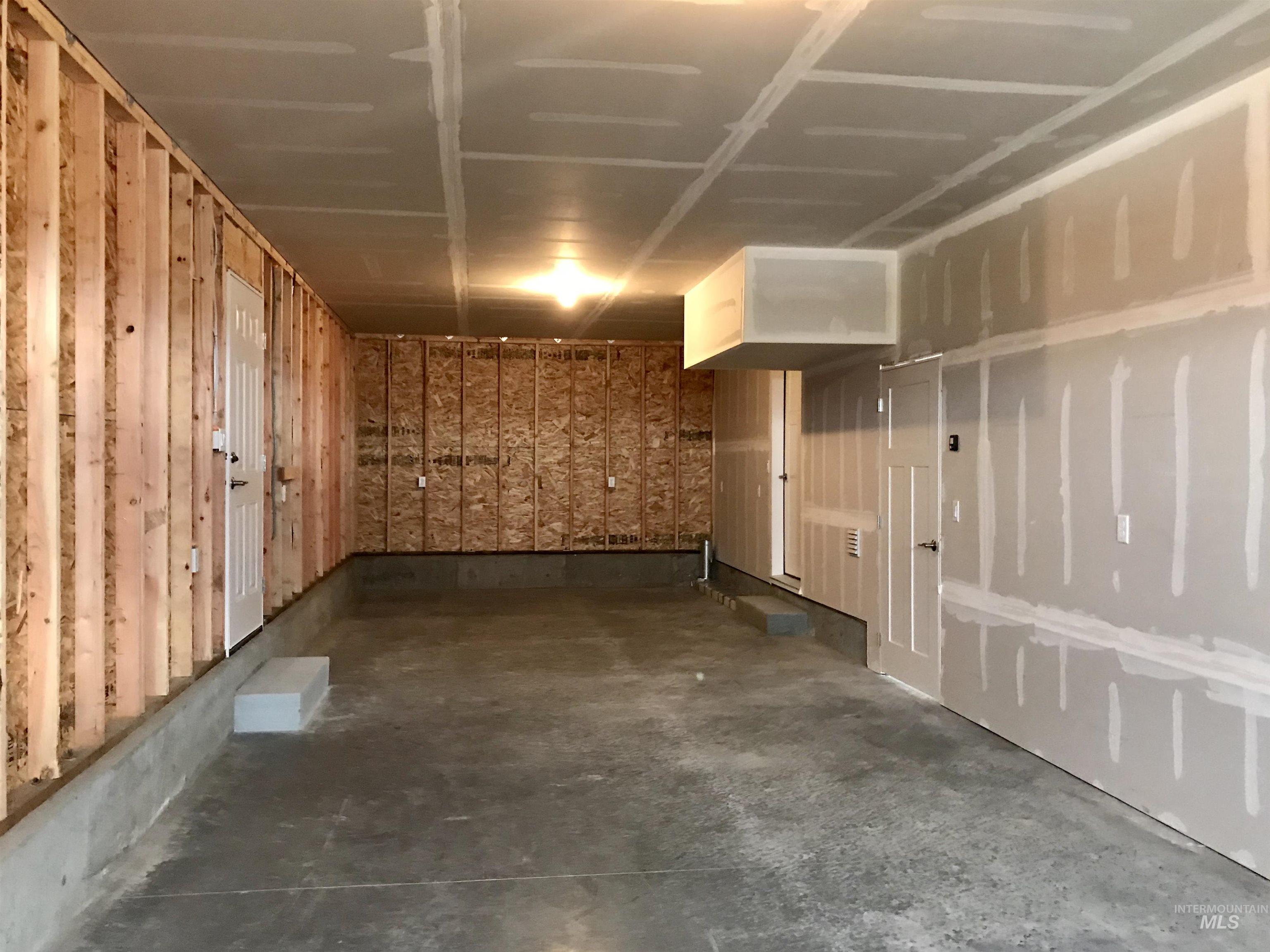 2521 Florence Lane, Clarkston, Washington 99403, 3 Bedrooms, 2 Bathrooms, Residential For Sale, Price $799,900,MLS 98969235