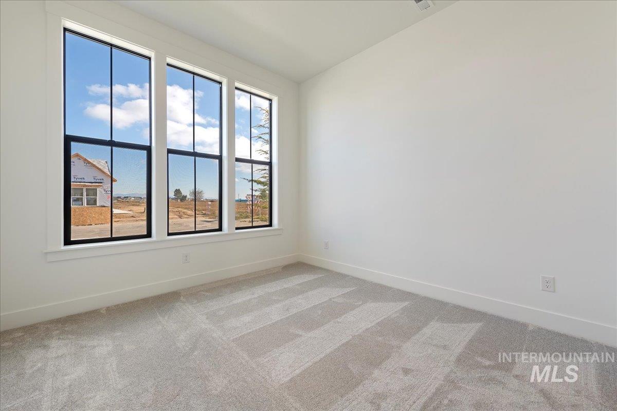 6829 N Valley Breeze Avenue, Meridian, Idaho 83646, 4 Bedrooms, 3.5 Bathrooms, Residential For Sale, Price $874,900,MLS 98969239