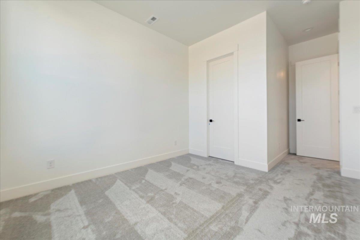 6829 N Valley Breeze Avenue, Meridian, Idaho 83646, 4 Bedrooms, 3.5 Bathrooms, Residential For Sale, Price $874,900,MLS 98969239