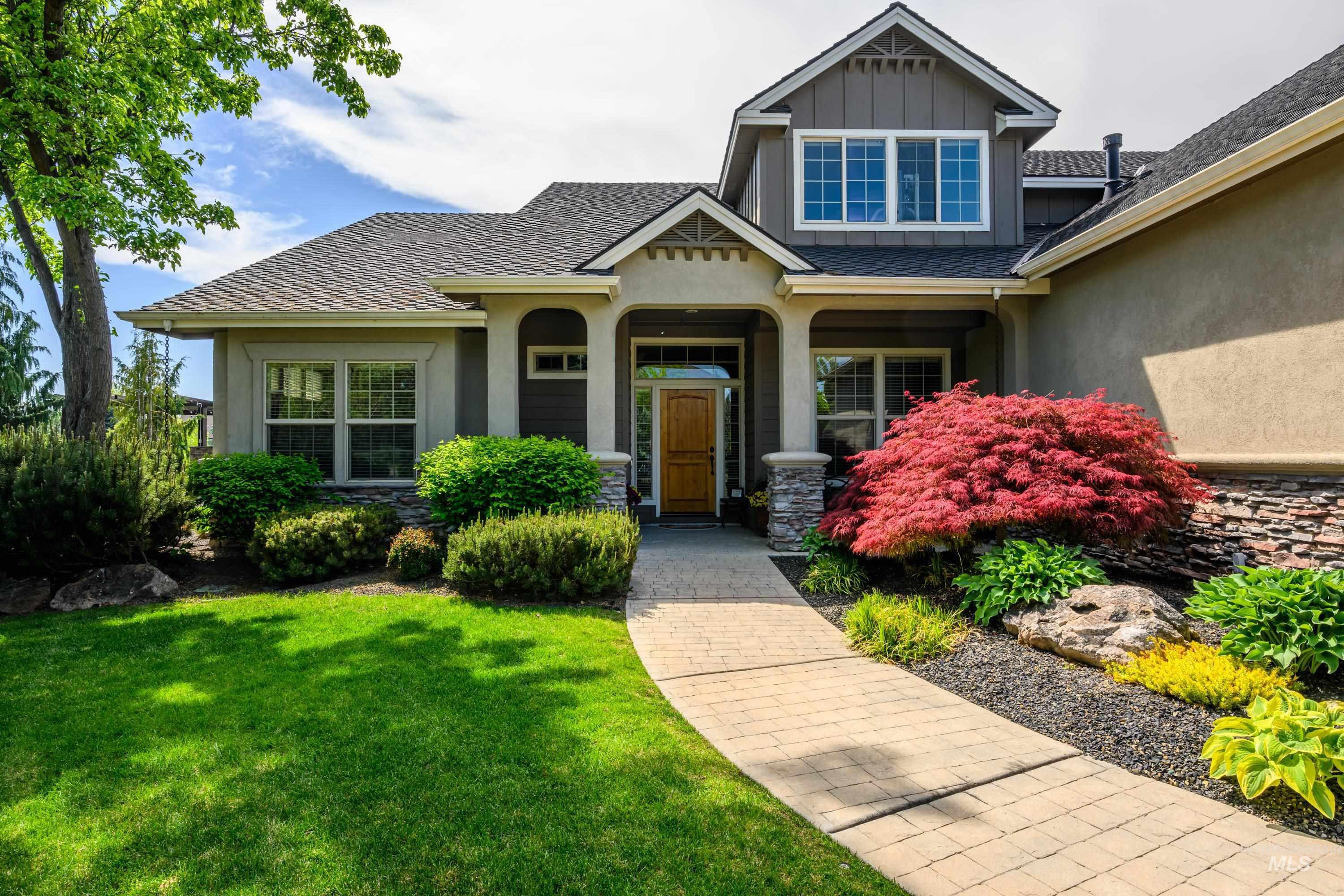 647 W Water Grove Drive, Eagle, Idaho 83616, 5 Bedrooms, 4.5 Bathrooms, Residential For Sale, Price $1,225,000,MLS 98969240