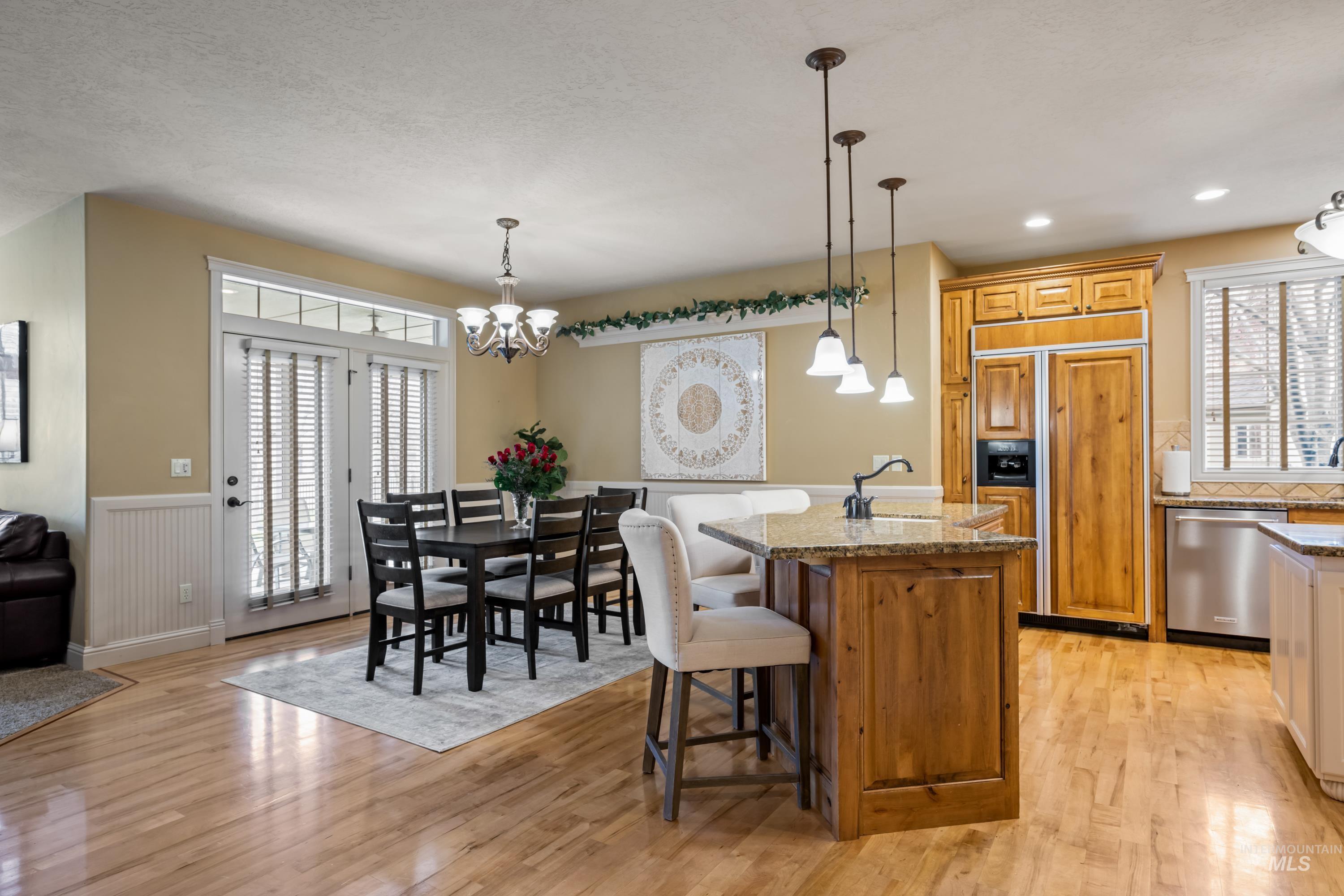 647 W Water Grove Drive, Eagle, Idaho 83616, 5 Bedrooms, 4.5 Bathrooms, Residential For Sale, Price $1,225,000,MLS 98969240