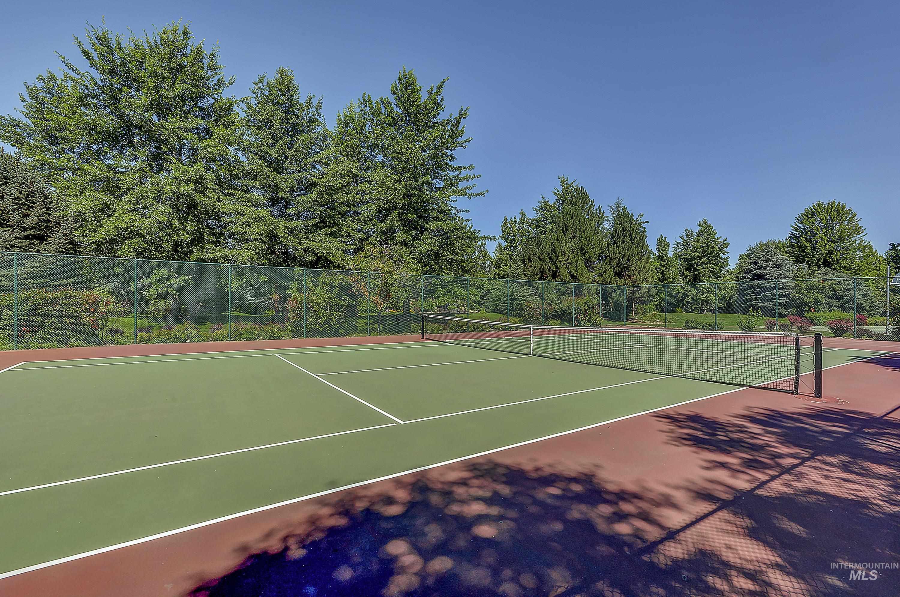 647 W Water Grove Drive, Eagle, Idaho 83616, 5 Bedrooms, 4.5 Bathrooms, Residential For Sale, Price $1,225,000,MLS 98969240