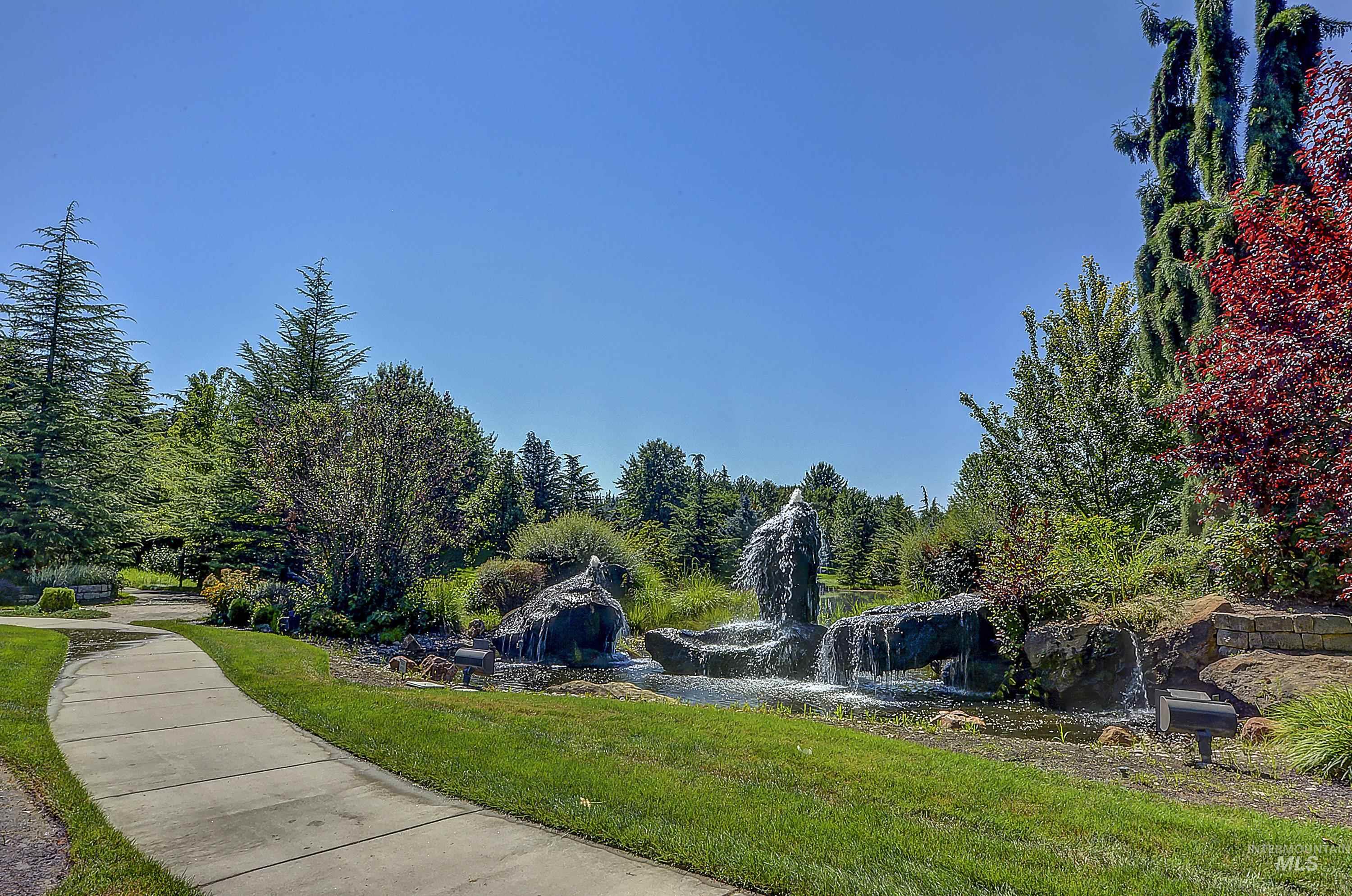 647 W Water Grove Drive, Eagle, Idaho 83616, 5 Bedrooms, 4.5 Bathrooms, Residential For Sale, Price $1,225,000,MLS 98969240