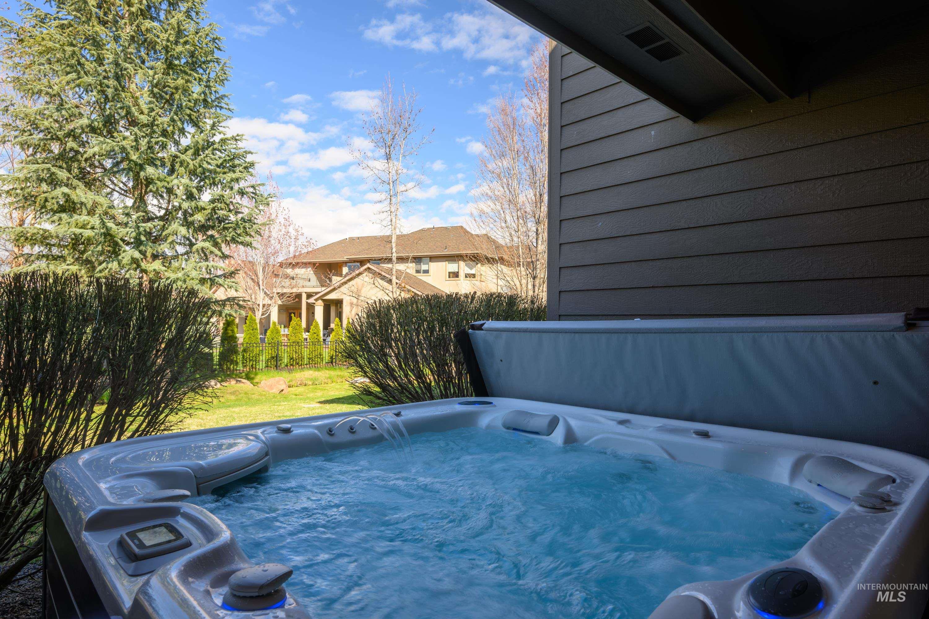 647 W Water Grove Drive, Eagle, Idaho 83616, 5 Bedrooms, 4.5 Bathrooms, Residential For Sale, Price $1,225,000,MLS 98969240