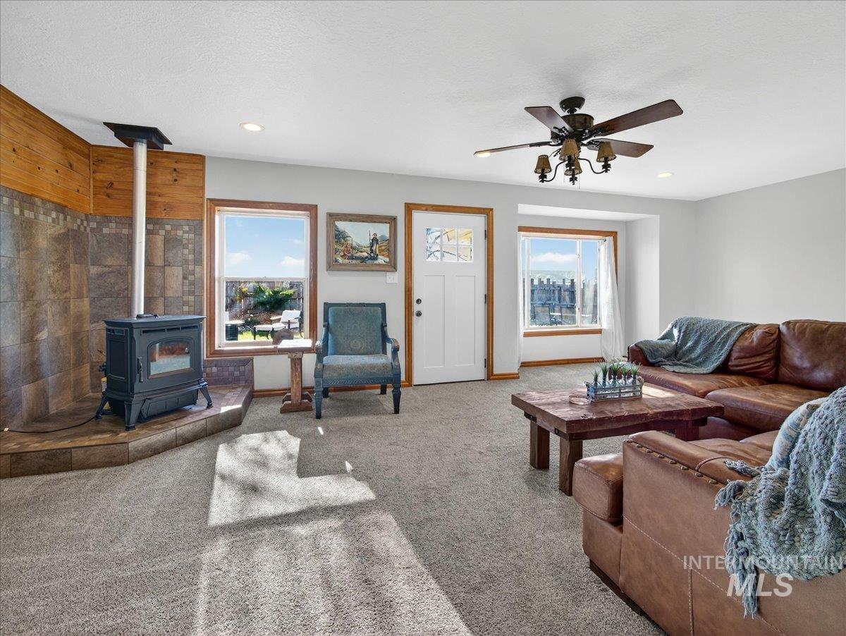 2588 W Sales Yard Road, Emmett, Idaho 83617, 3 Bedrooms, 1 Bathroom, Residential For Sale, Price $759,000,MLS 98969246