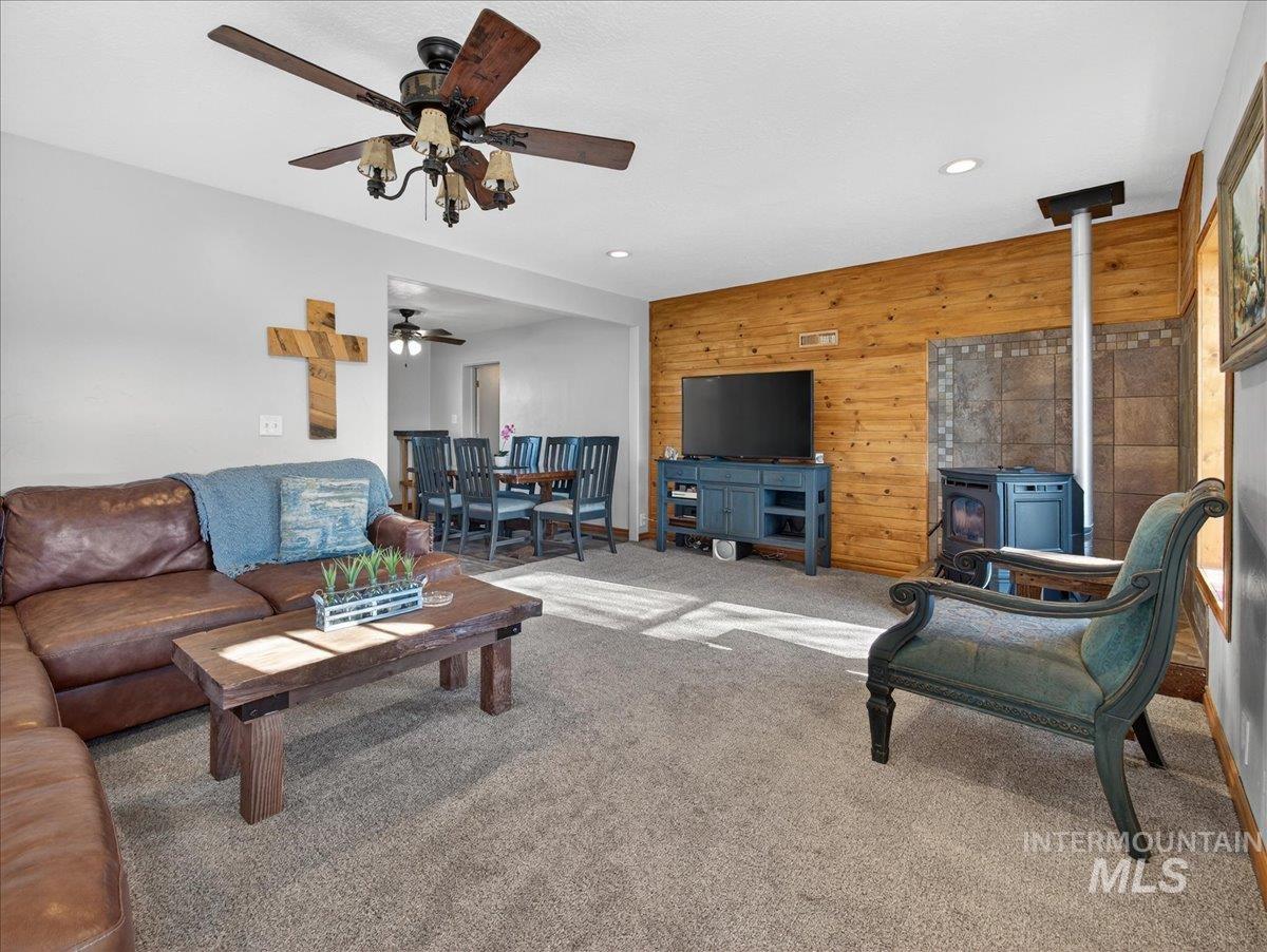 2588 W Sales Yard Road, Emmett, Idaho 83617, 3 Bedrooms, 1 Bathroom, Residential For Sale, Price $759,000,MLS 98969246