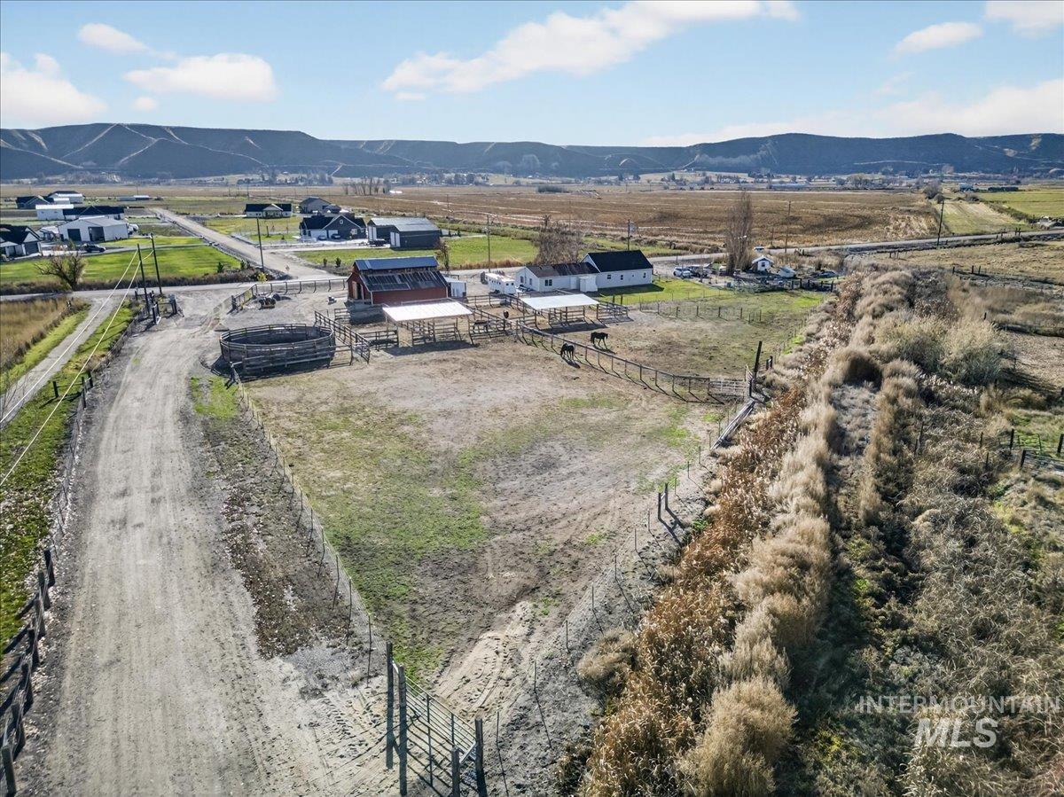 2588 W Sales Yard Road, Emmett, Idaho 83617, 3 Bedrooms, 1 Bathroom, Residential For Sale, Price $775,000,MLS 98969246