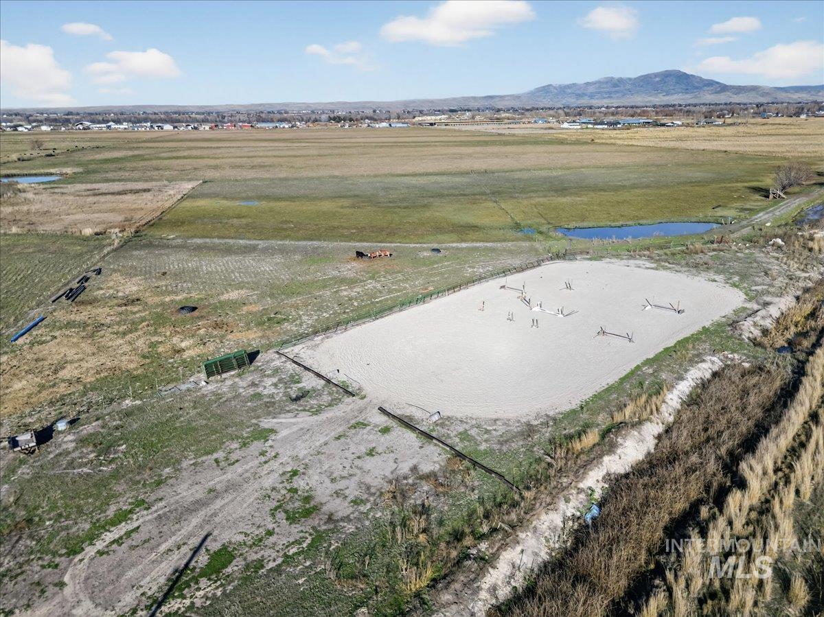 2588 W Sales Yard Road, Emmett, Idaho 83617, 3 Bedrooms, 1 Bathroom, Residential For Sale, Price $775,000,MLS 98969246