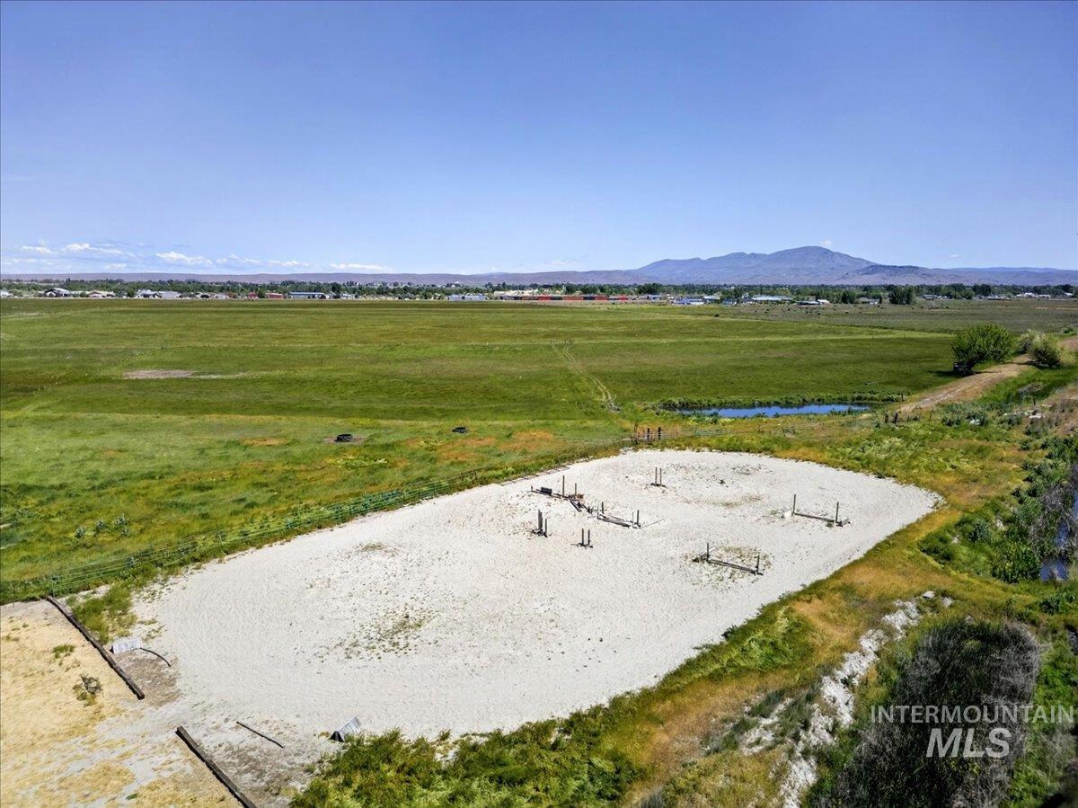 2588 W Sales Yard Road, Emmett, Idaho 83617, 3 Bedrooms, 1 Bathroom, Residential For Sale, Price $759,000,MLS 98969246