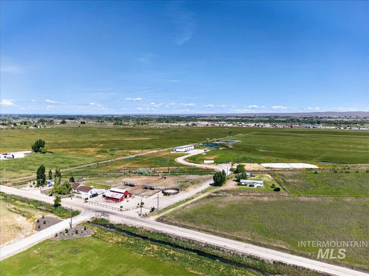 2588 W Sales Yard Road, Emmett, Idaho 83617, 3 Bedrooms, 1 Bathroom, Residential For Sale, Price $759,000,MLS 98969246