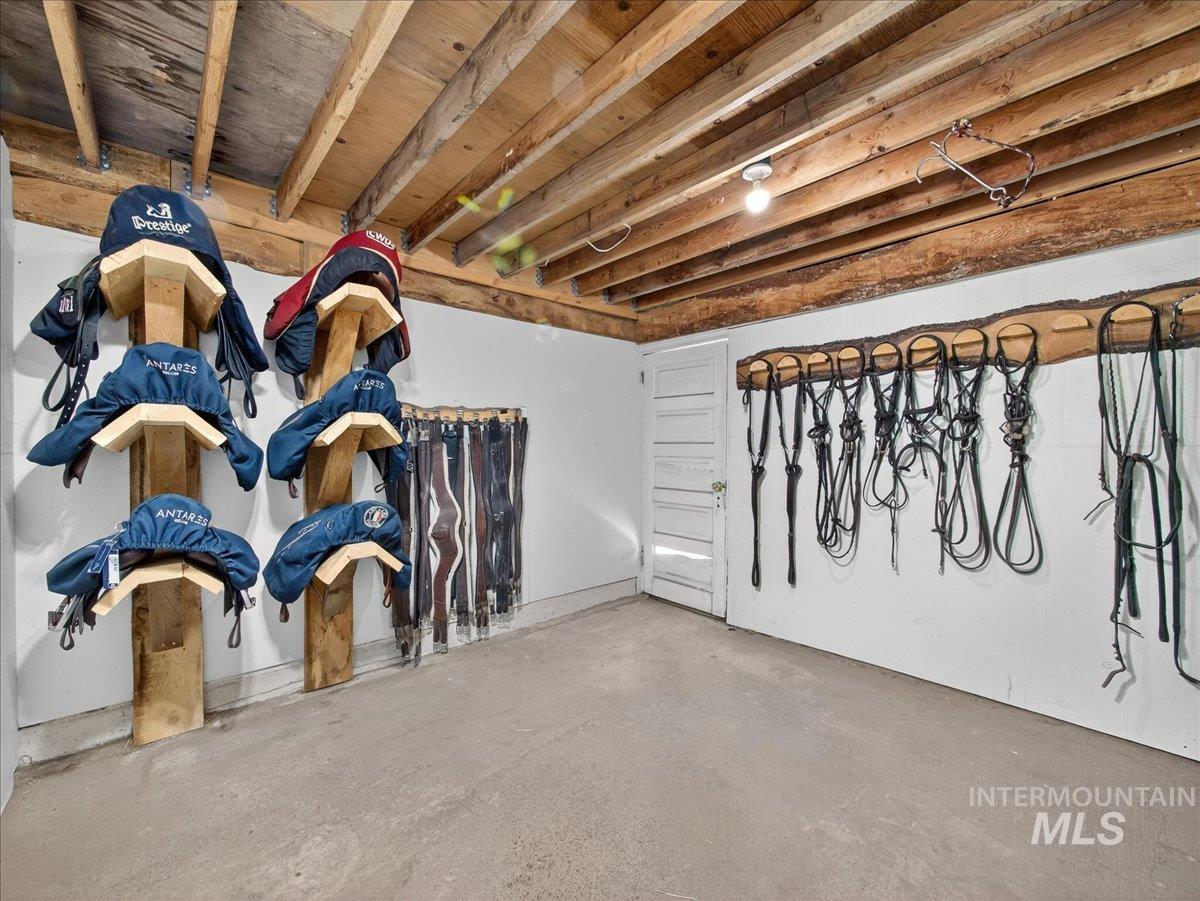 2588 W Sales Yard Road, Emmett, Idaho 83617, 3 Bedrooms, 1 Bathroom, Residential For Sale, Price $775,000,MLS 98969246