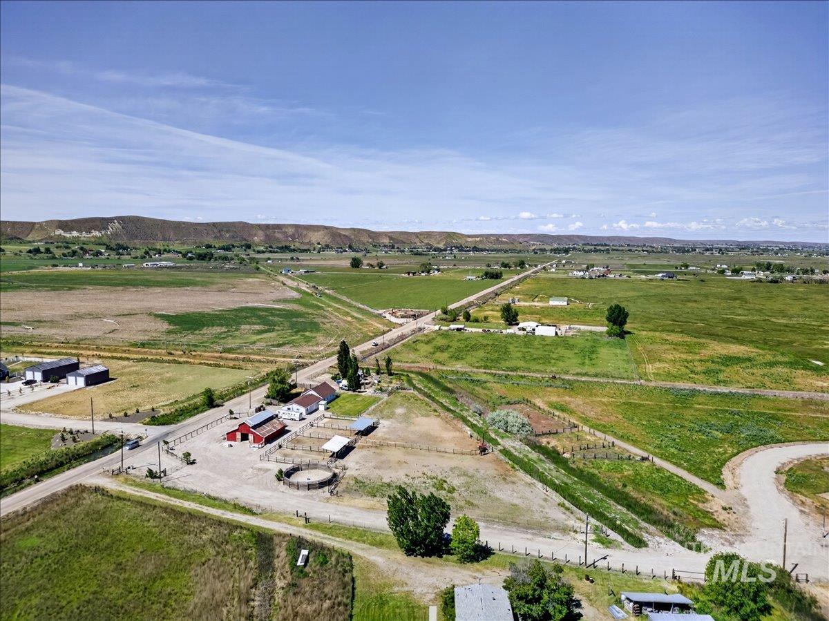 2588 W Sales Yard Road, Emmett, Idaho 83617, 3 Bedrooms, 1 Bathroom, Residential For Sale, Price $759,000,MLS 98969246