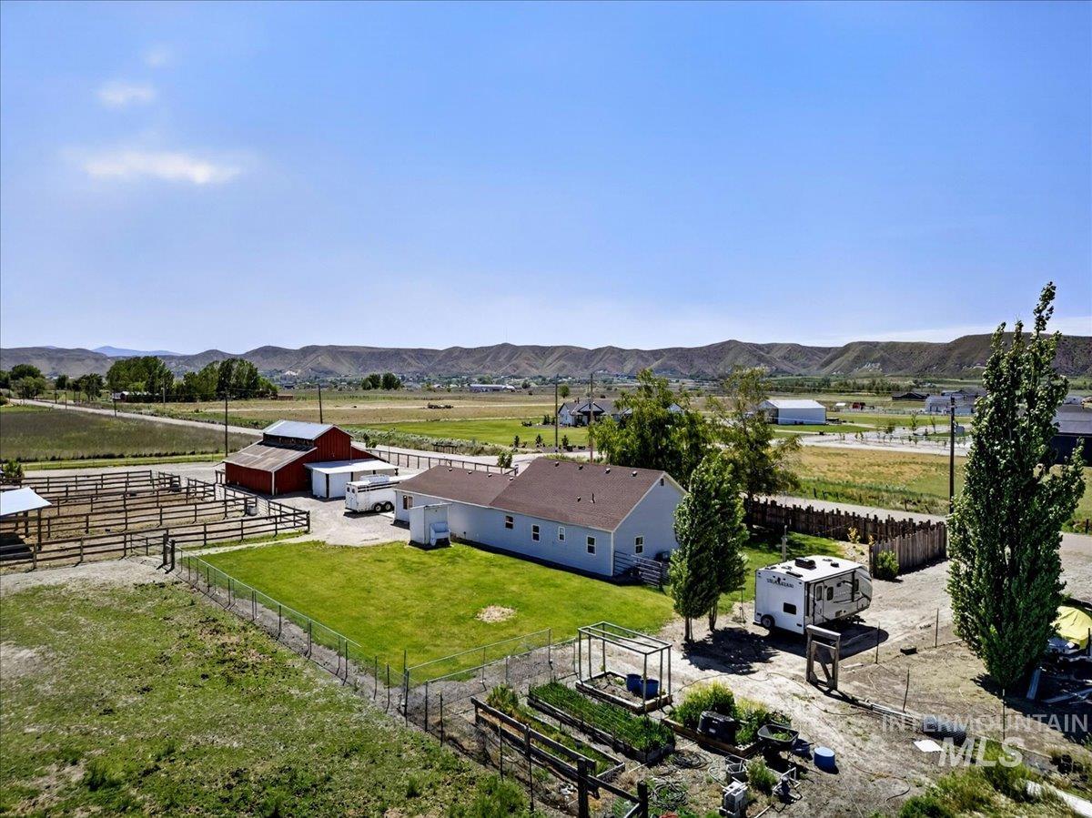 2588 W Sales Yard Road, Emmett, Idaho 83617, 3 Bedrooms, 1 Bathroom, Residential For Sale, Price $759,000,MLS 98969246