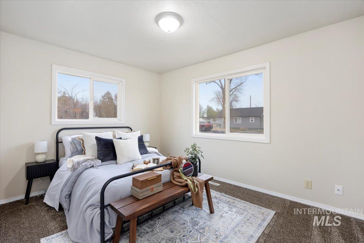 926 4Th Ave W, Twin Falls, Idaho 83301, 4 Bedrooms, 2 Bathrooms, Residential For Sale, Price $274,000,MLS 98969249