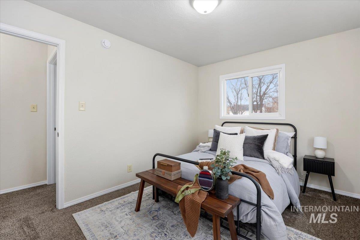 926 4Th Ave W, Twin Falls, Idaho 83301, 4 Bedrooms, 2 Bathrooms, Residential For Sale, Price $274,000,MLS 98969249