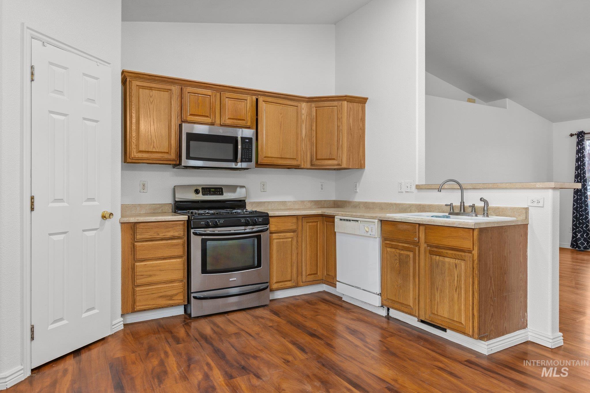 113 Rose Petal Ct, Wilder, Idaho 83676-6029, 4 Bedrooms, 2 Bathrooms, Residential For Sale, Price $339,900,MLS 98969250