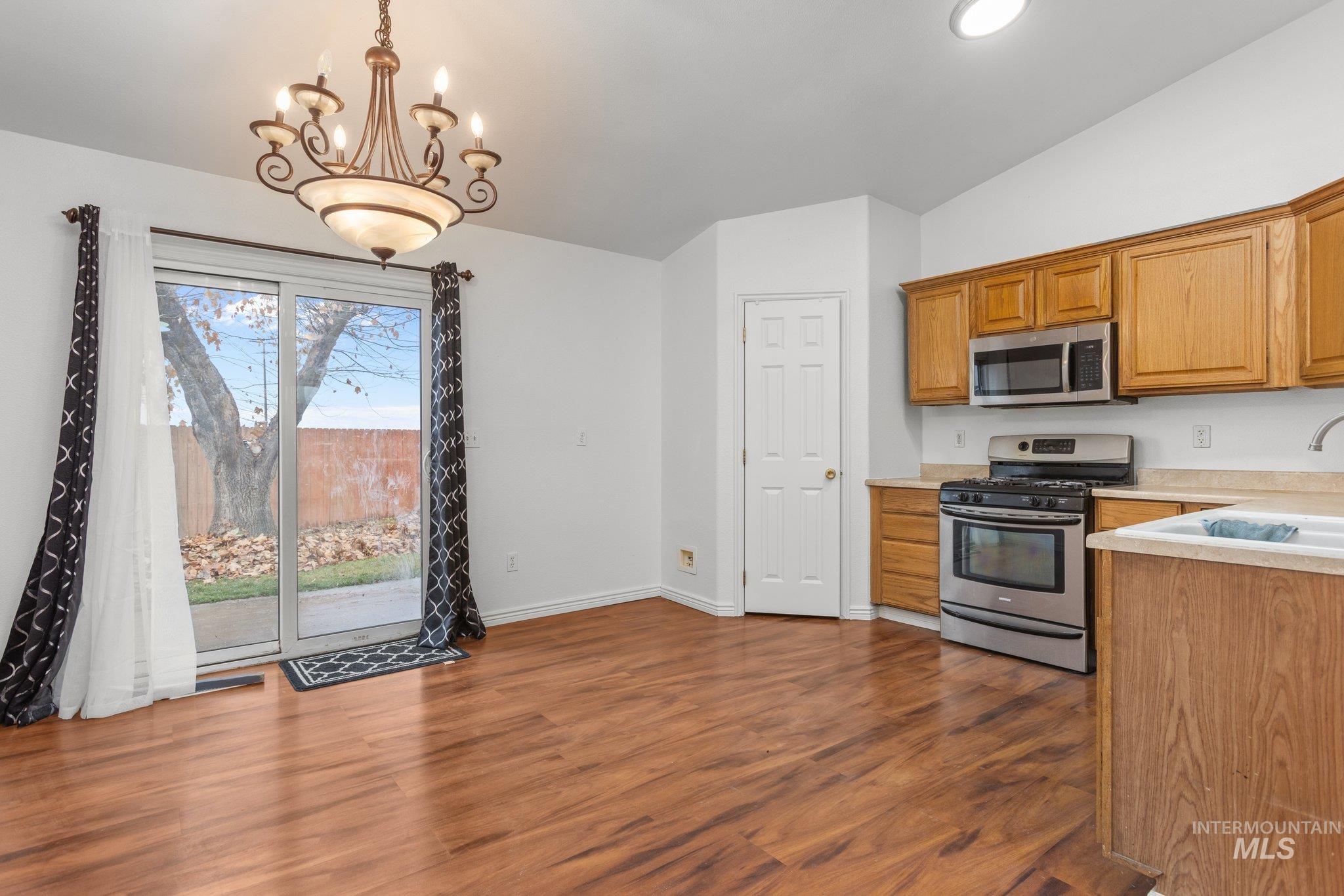 113 Rose Petal Ct, Wilder, Idaho 83676-6029, 4 Bedrooms, 2 Bathrooms, Residential For Sale, Price $339,900,MLS 98969250