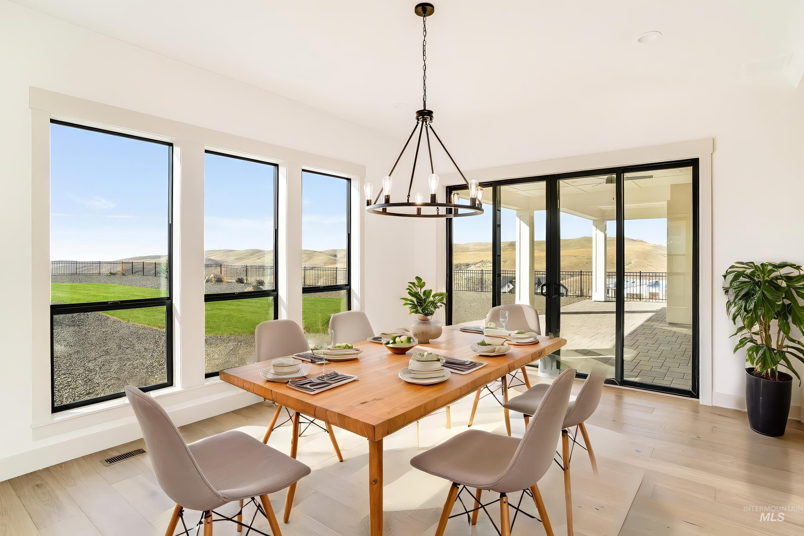 6103 E Knox Court, Eagle, Idaho 83714, 4 Bedrooms, 3.5 Bathrooms, Residential For Sale, Price $1,590,100,MLS 98969254