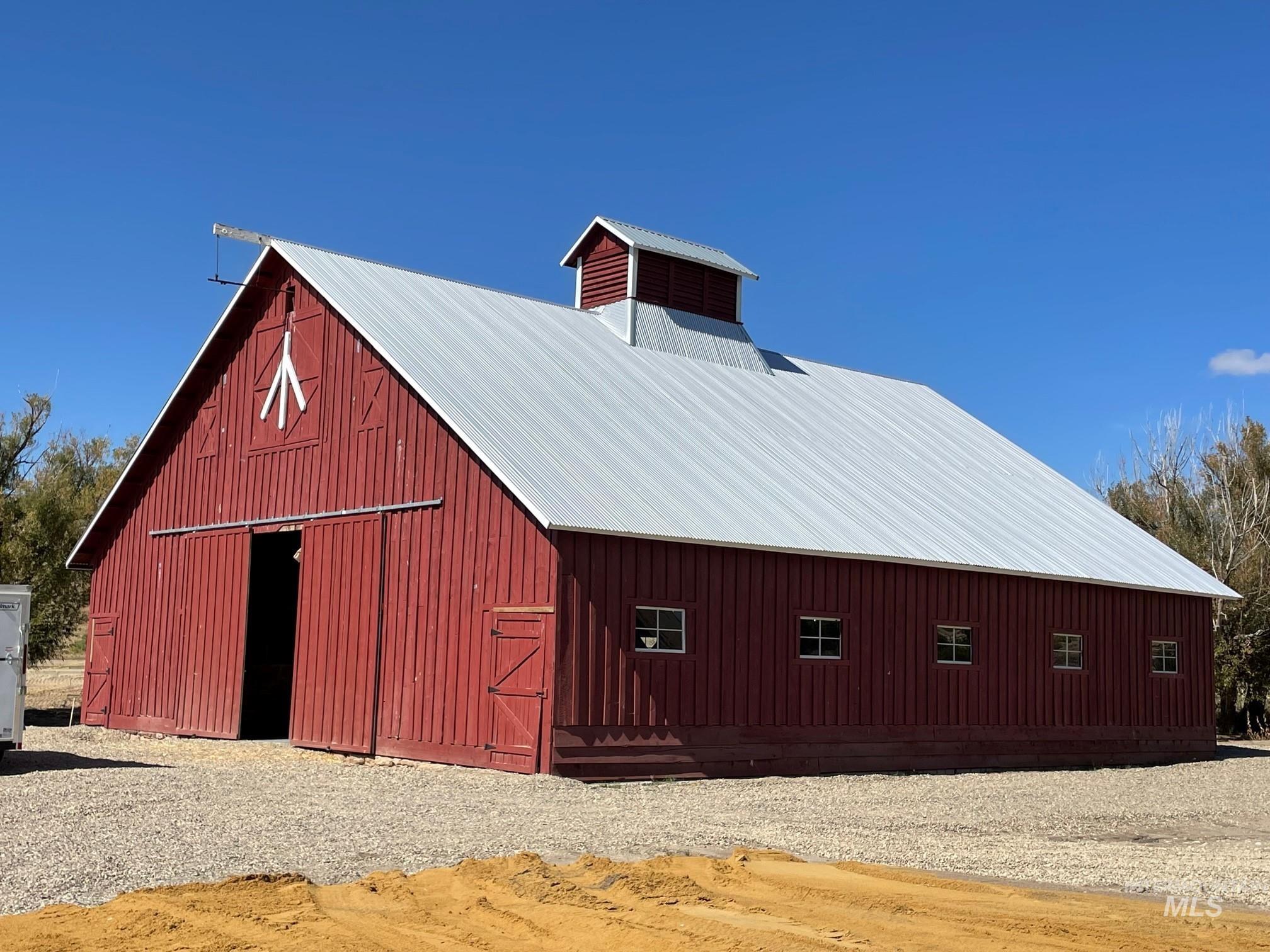 6725 S Kirsten Way, Eagle, Idaho 83629, 3 Bedrooms, 2 Bathrooms, Residential For Sale, Price $724,500,MLS 98969255