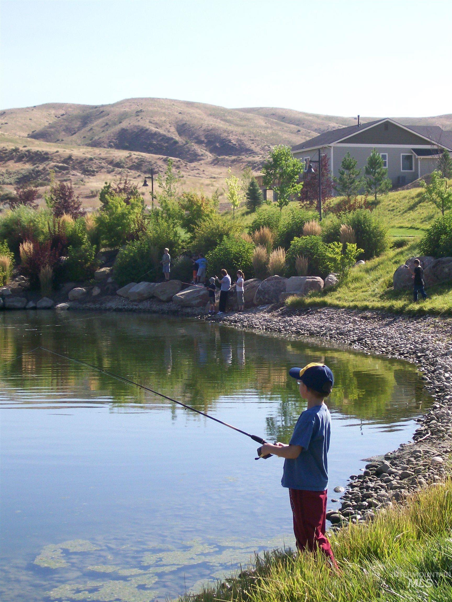 6725 S Kirsten Way, Eagle, Idaho 83629, 3 Bedrooms, 2 Bathrooms, Residential For Sale, Price $724,500,MLS 98969255