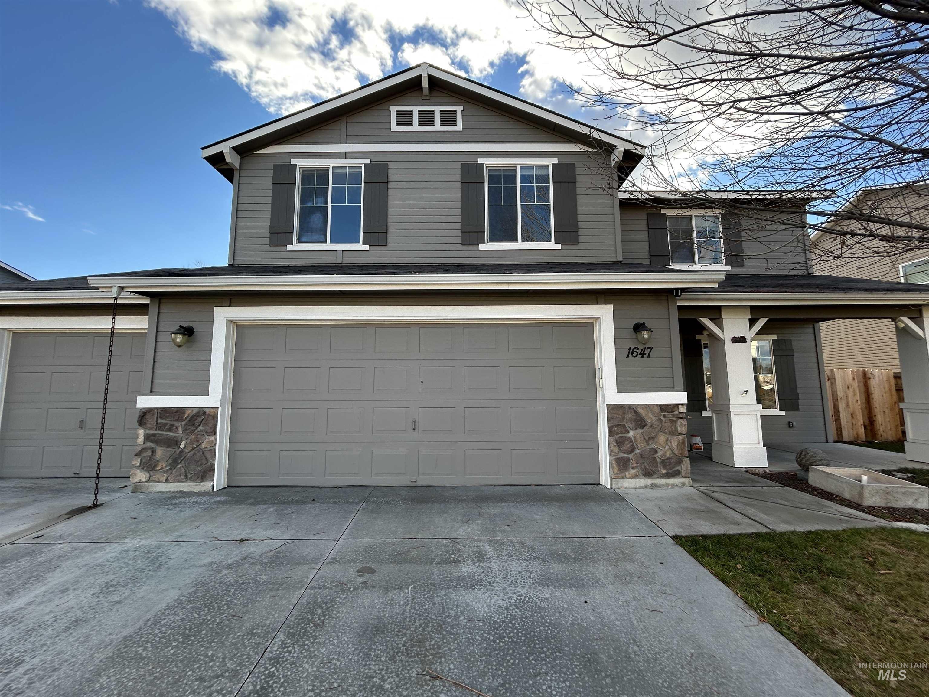 1647 Gold Street, Middleton, Idaho 83644, 5 Bedrooms, 2.5 Bathrooms, Residential For Sale, Price $454,900,MLS 98969258