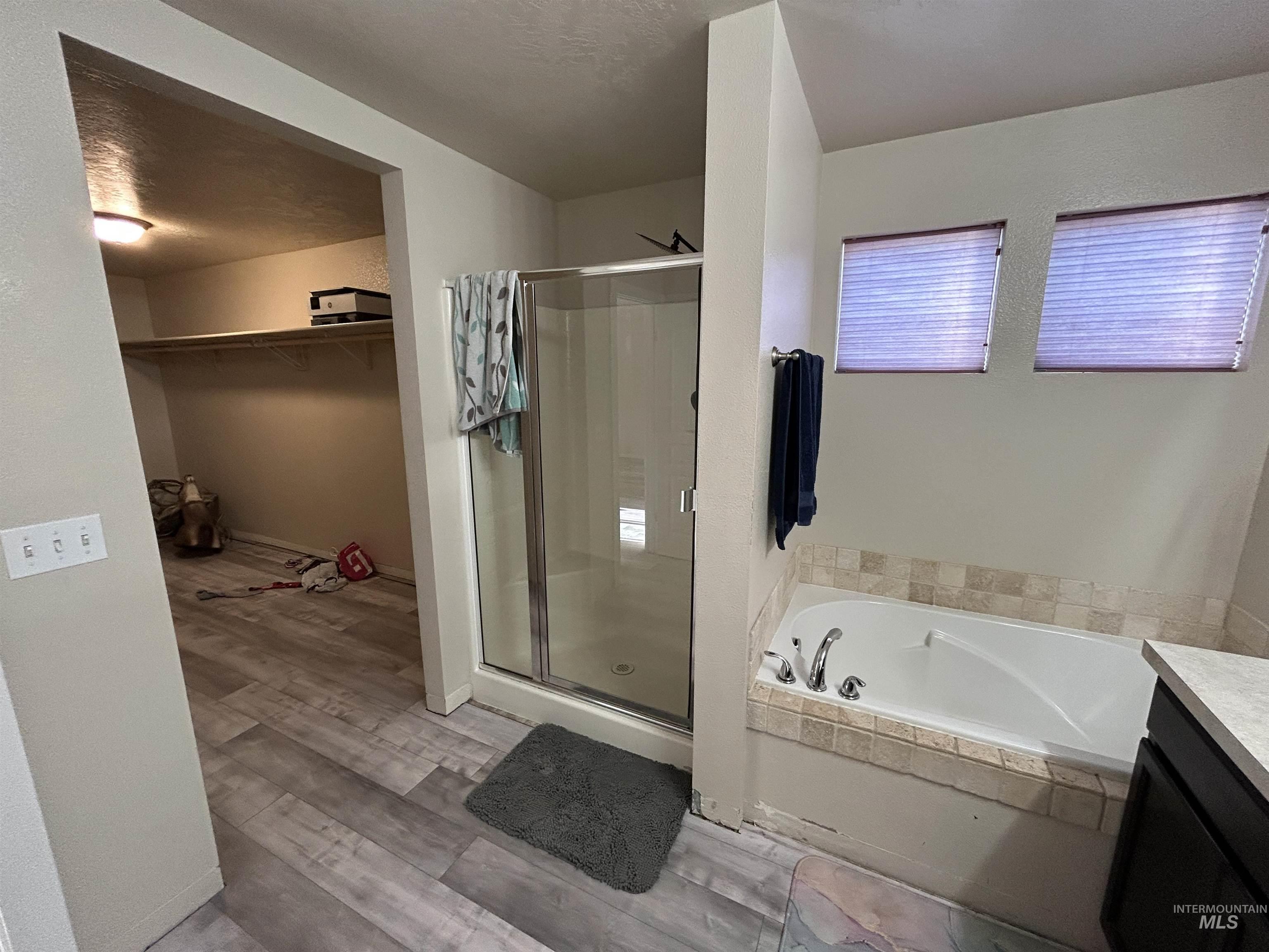 1647 Gold Street, Middleton, Idaho 83644, 5 Bedrooms, 2.5 Bathrooms, Residential For Sale, Price $454,900,MLS 98969258