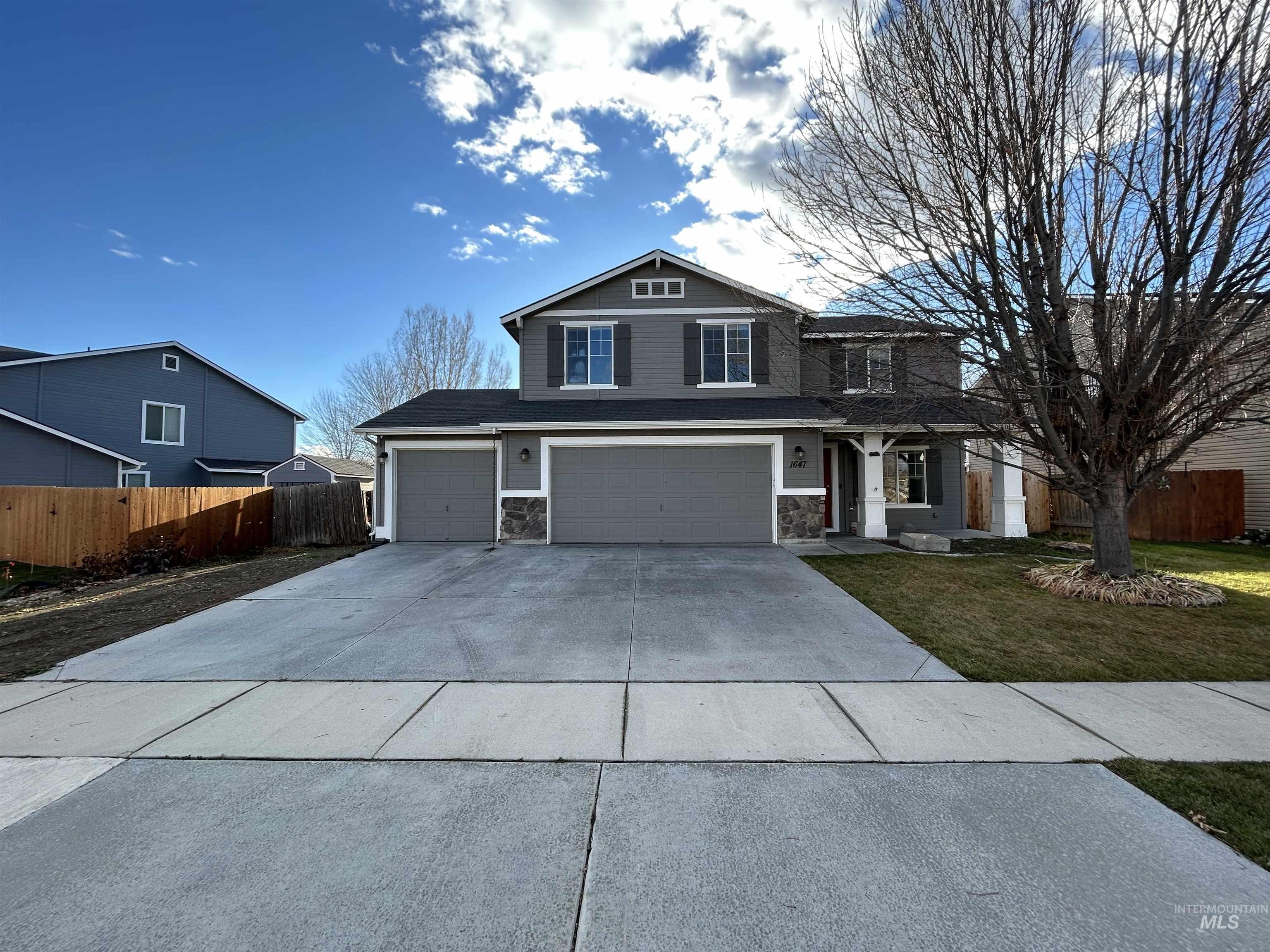 1647 Gold Street, Middleton, Idaho 83644, 5 Bedrooms, 2.5 Bathrooms, Residential For Sale, Price $454,900,MLS 98969258