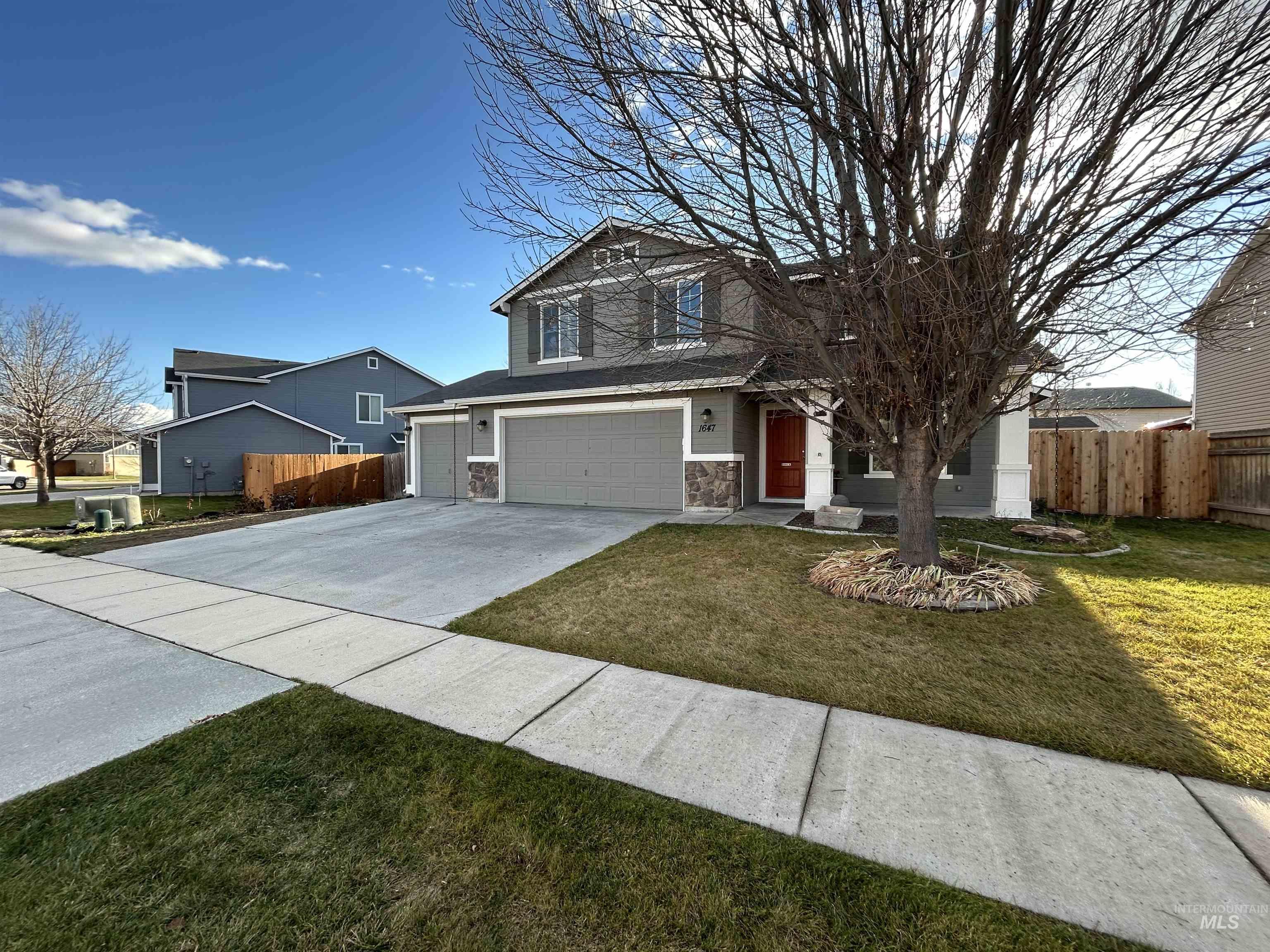 1647 Gold Street, Middleton, Idaho 83644, 5 Bedrooms, 2.5 Bathrooms, Residential For Sale, Price $454,900,MLS 98969258