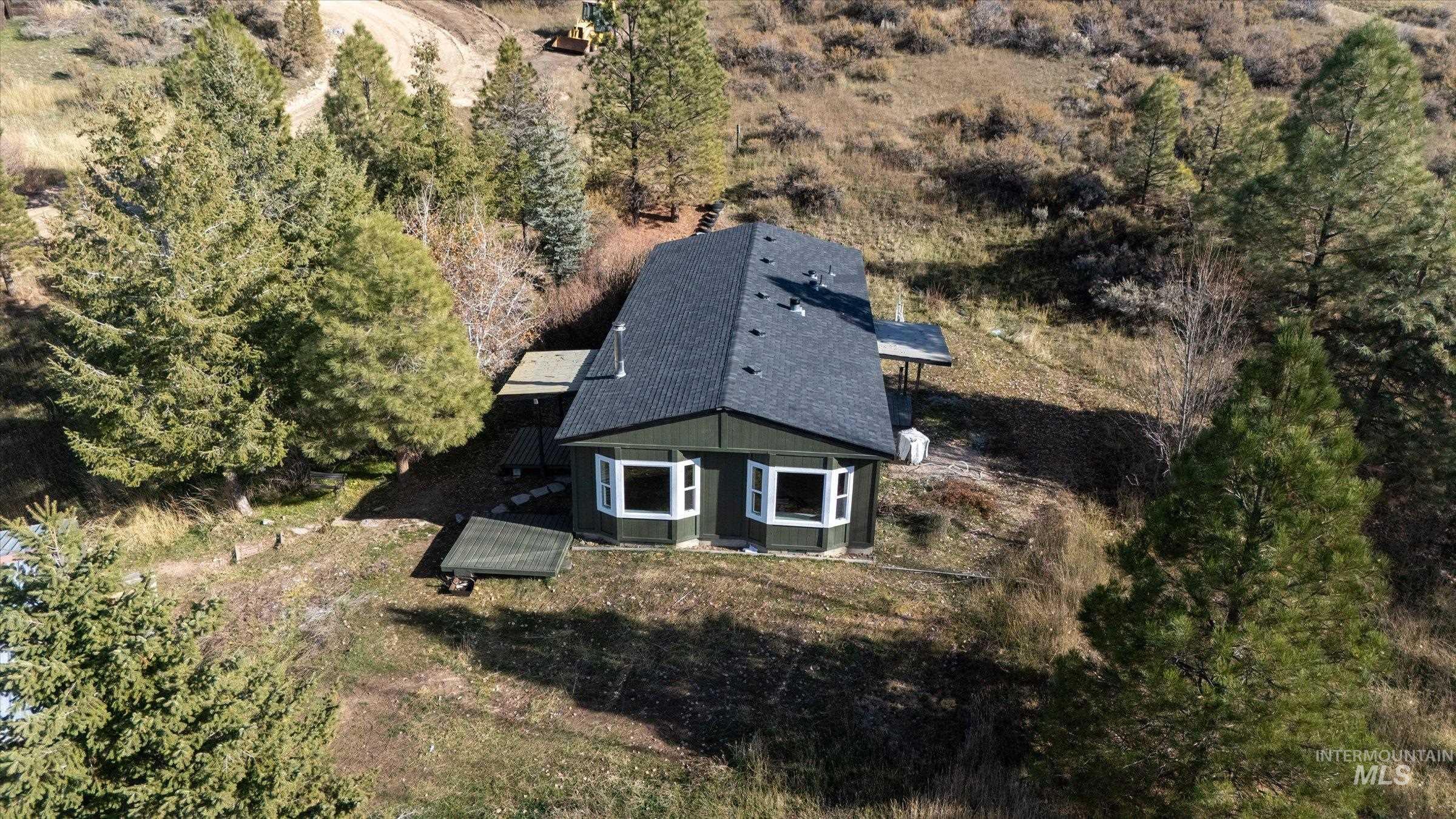 3 Norwood Court, Boise, Idaho 83716, 3 Bedrooms, 2 Bathrooms, Residential For Sale, Price $534,900,MLS 98969260