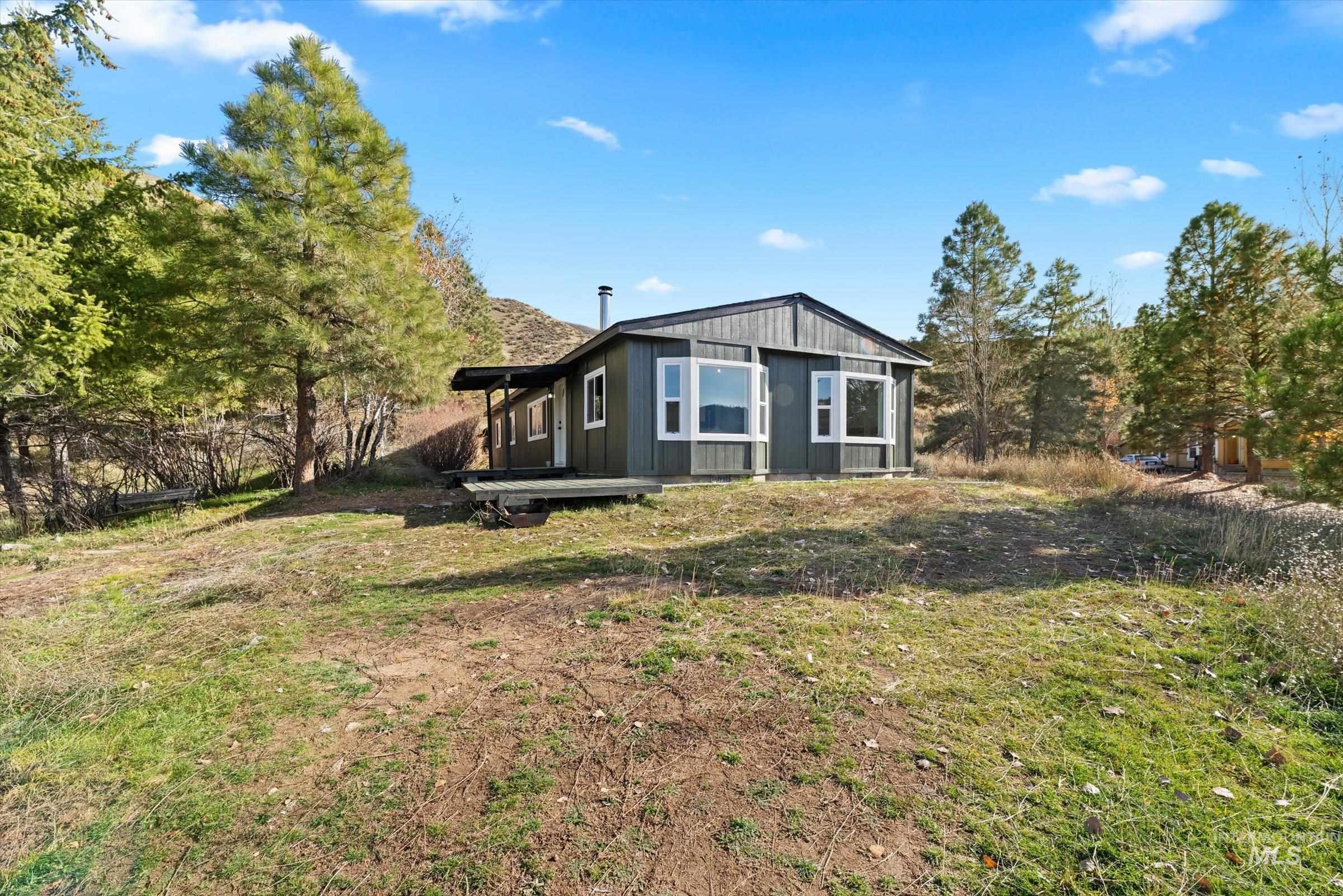 3 Norwood Court, Boise, Idaho 83716, 3 Bedrooms, 2 Bathrooms, Residential For Sale, Price $534,900,MLS 98969260