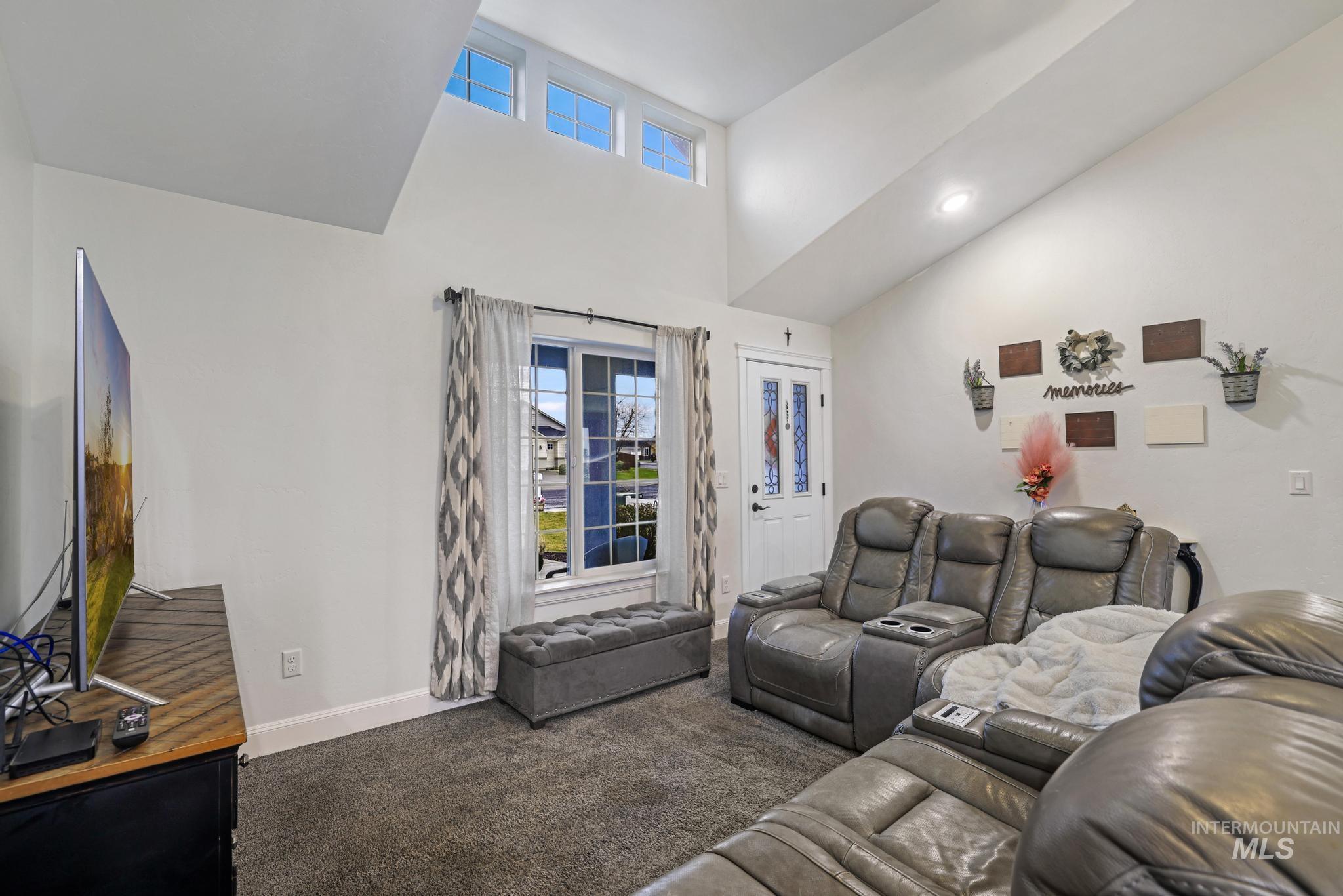 1240 Kimberly Meadows Rd, Kimberly, Idaho 83341, 3 Bedrooms, 2.5 Bathrooms, Residential For Sale, Price $425,000,MLS 98969261