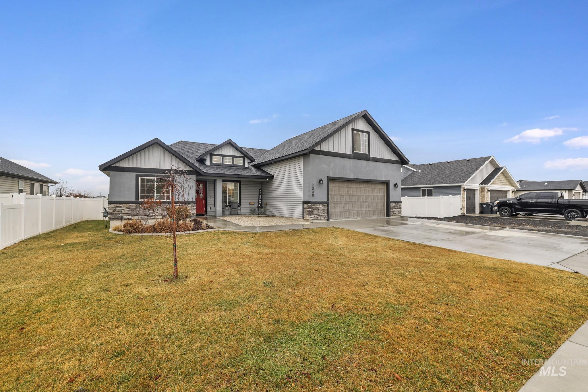 1240 Kimberly Meadows Rd, Kimberly, Idaho 83341, 3 Bedrooms, 2.5 Bathrooms, Residential For Sale, Price $425,000,MLS 98969261