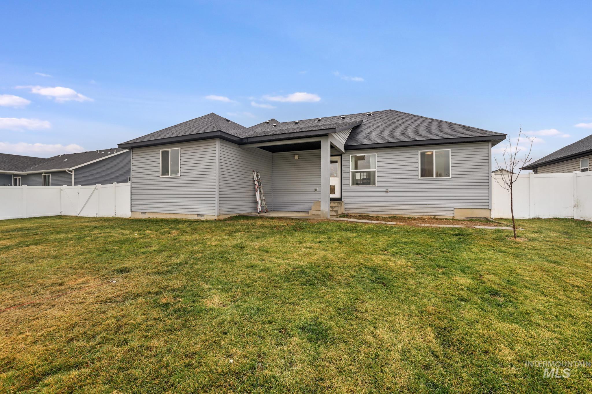 1240 Kimberly Meadows Rd, Kimberly, Idaho 83341, 3 Bedrooms, 2.5 Bathrooms, Residential For Sale, Price $425,000,MLS 98969261