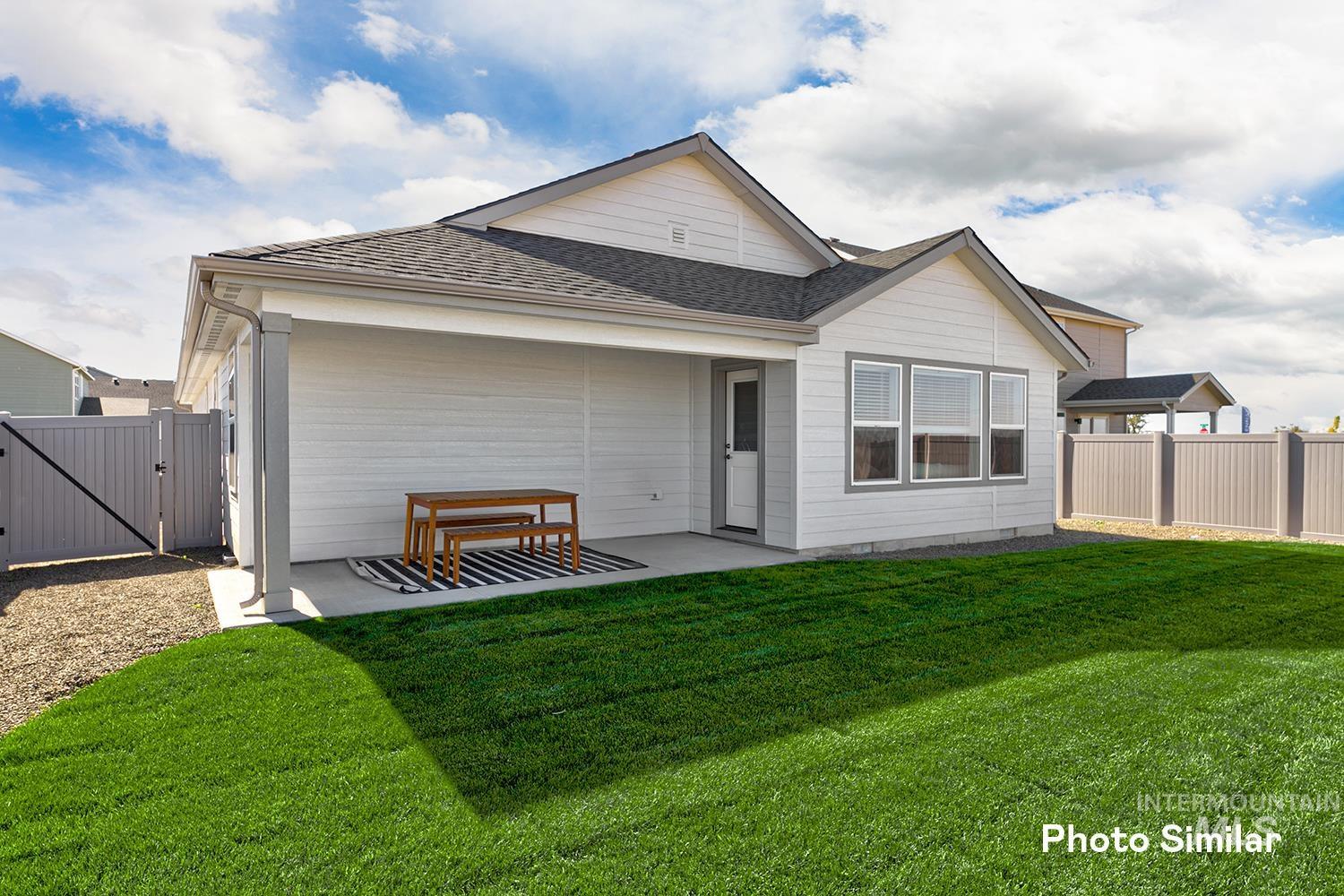 9082 W Inspirado St, Meridian, Idaho 83646, 3 Bedrooms, 2 Bathrooms, Residential For Sale, Price $442,400,MLS 98969262